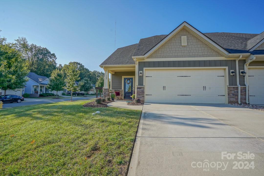 Property image 1 at 164 Johnson Manor Street, Mooresville, NC 28115