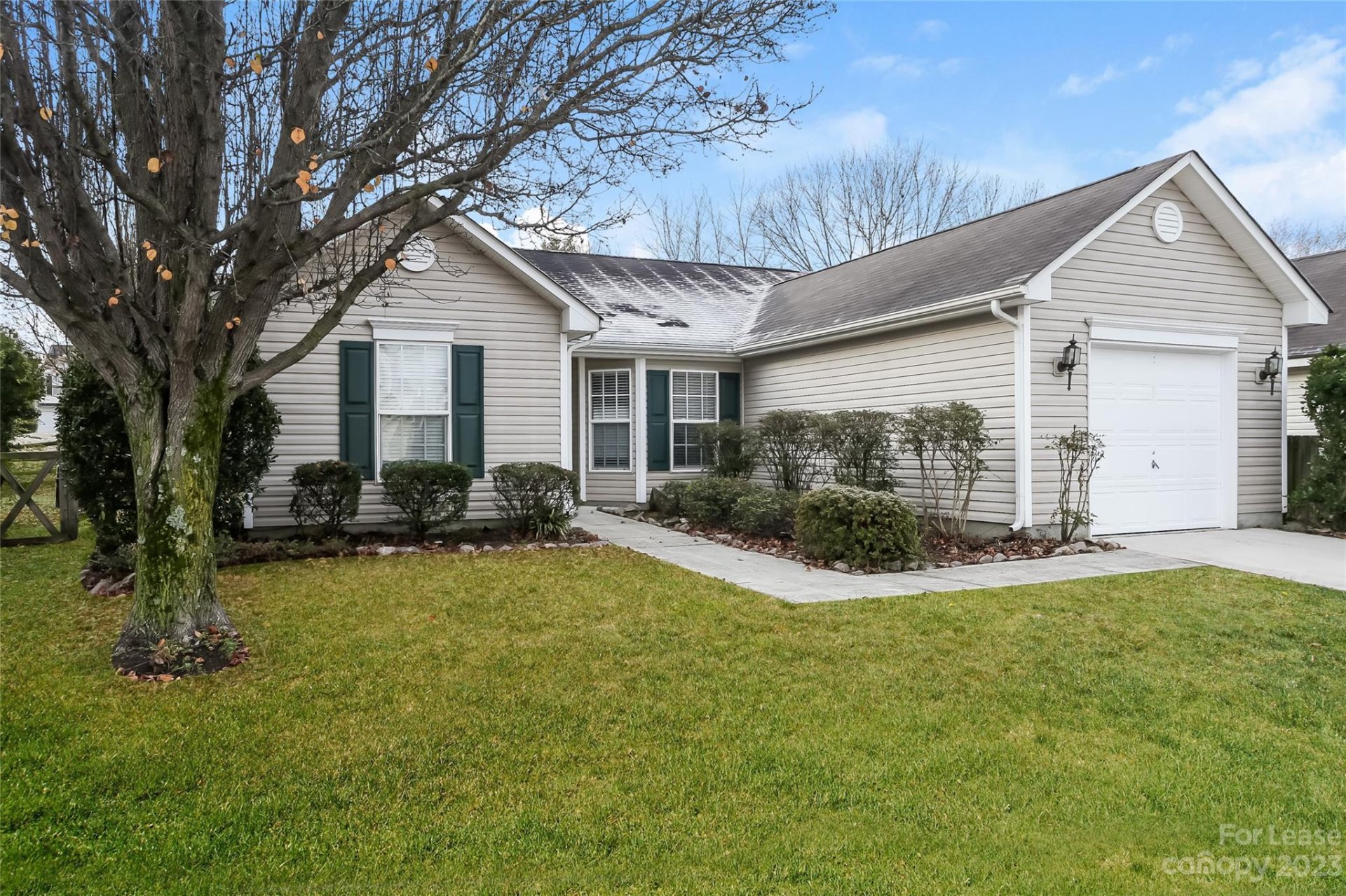 Property image 1 at 1053 Meadowbrook Lane, Concord, NC 28027