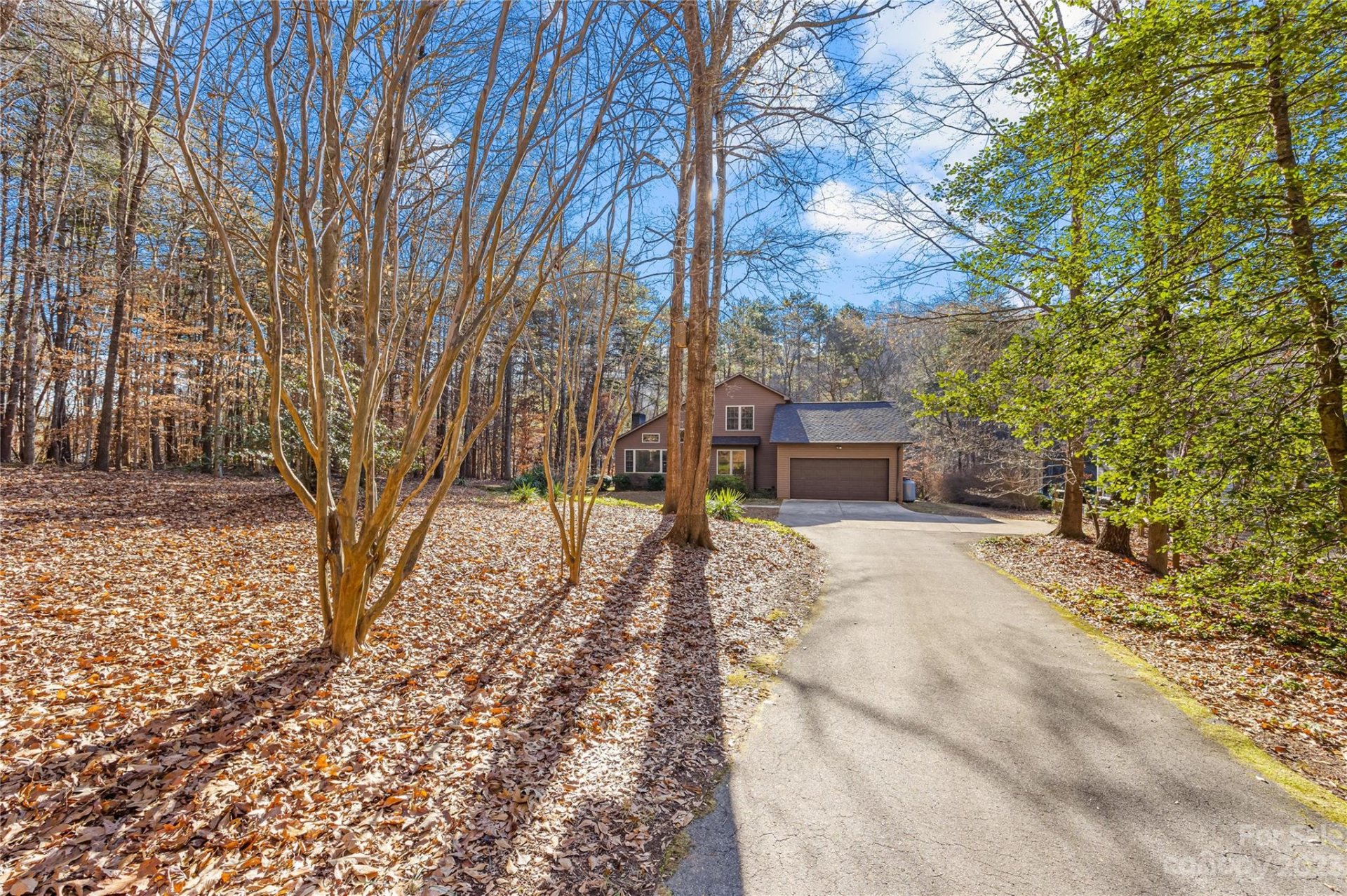 8313 Long Island Road