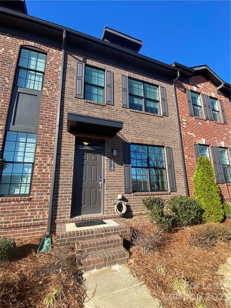 Property image 1 at 216 Linestowe Drive, Belmont, NC 28012