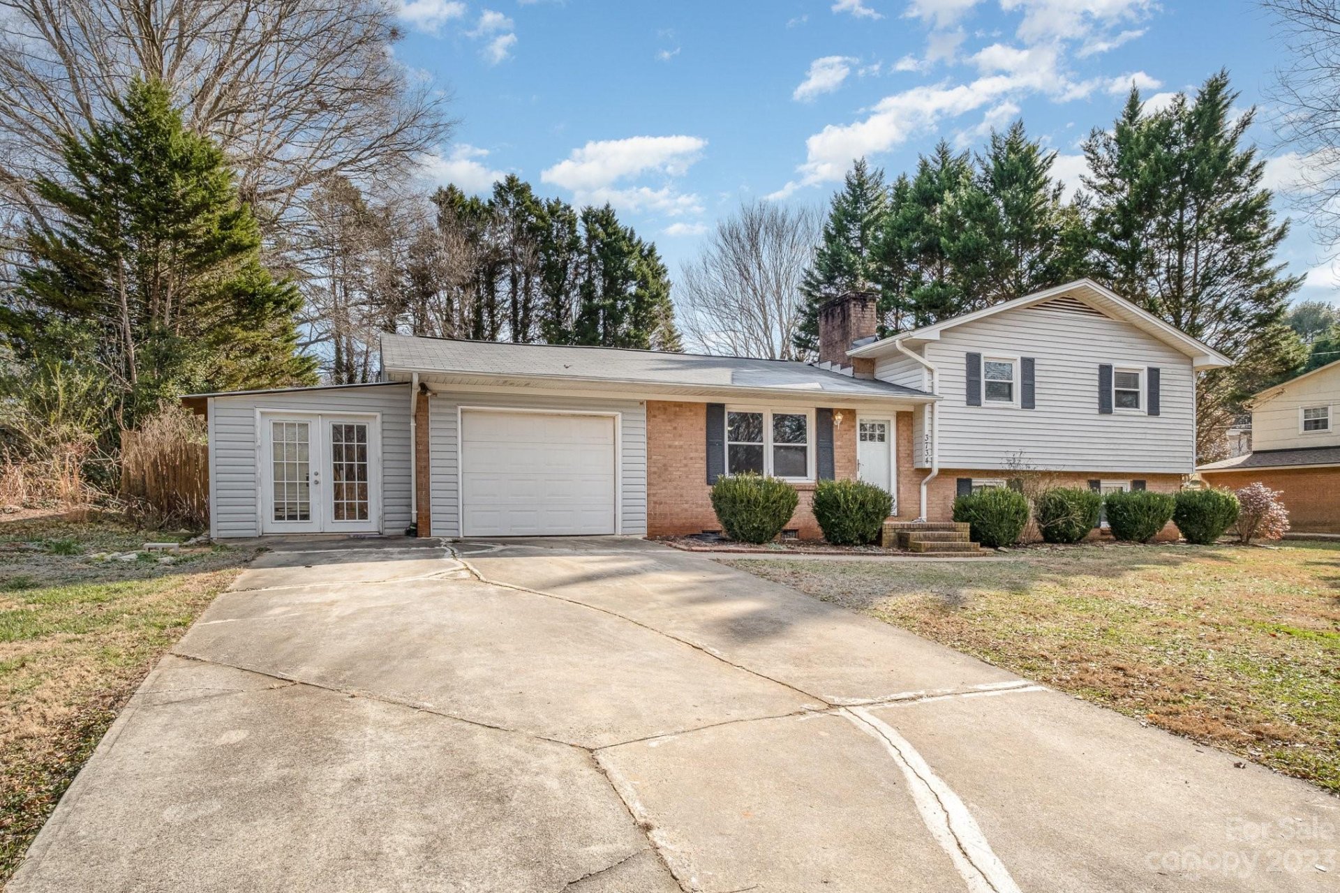 Property image 1 at 3734 21st Street, Hickory, NC 28601