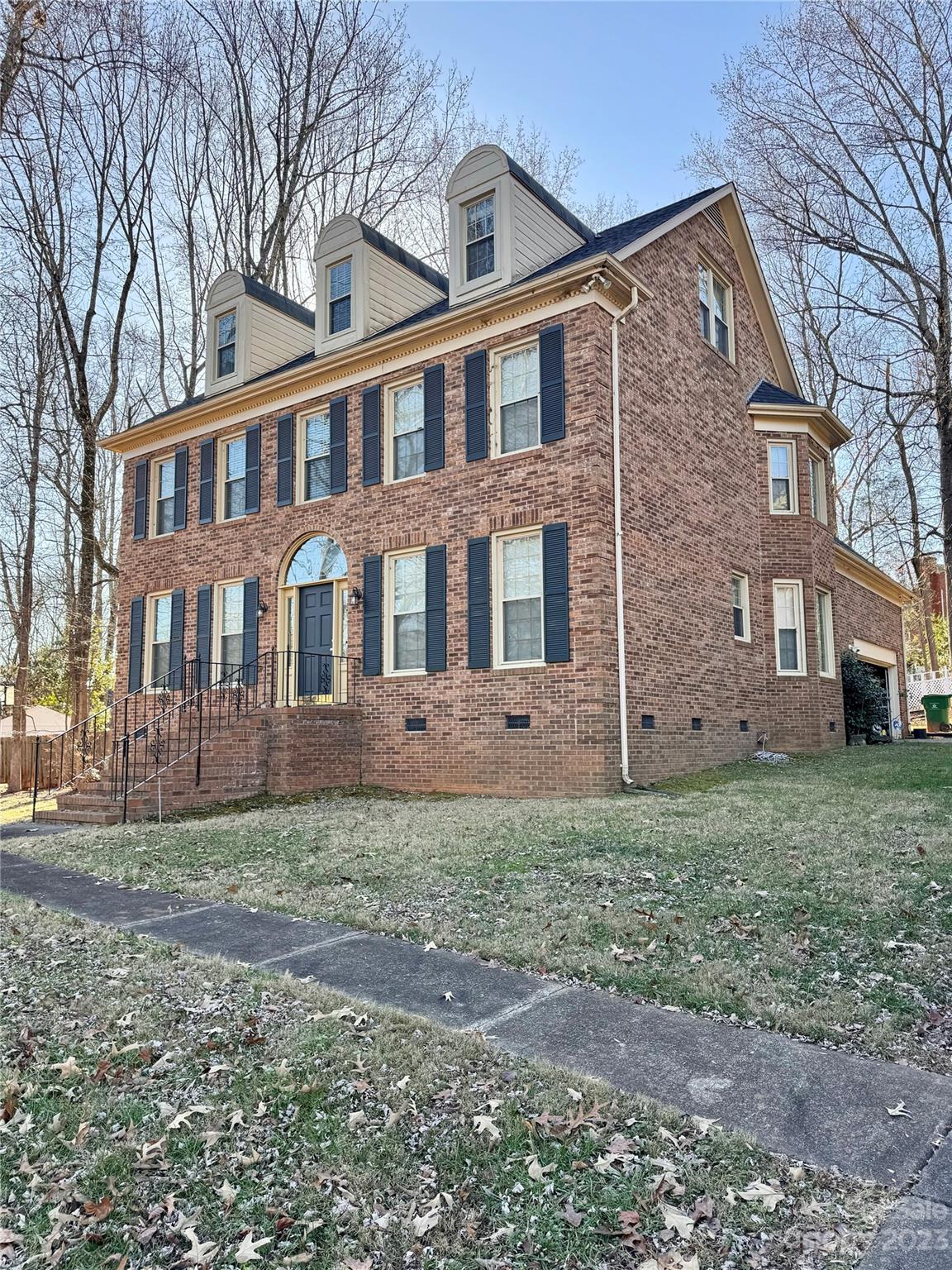 Property image 1 at 6913 Albaneen Court, Charlotte, NC 28215