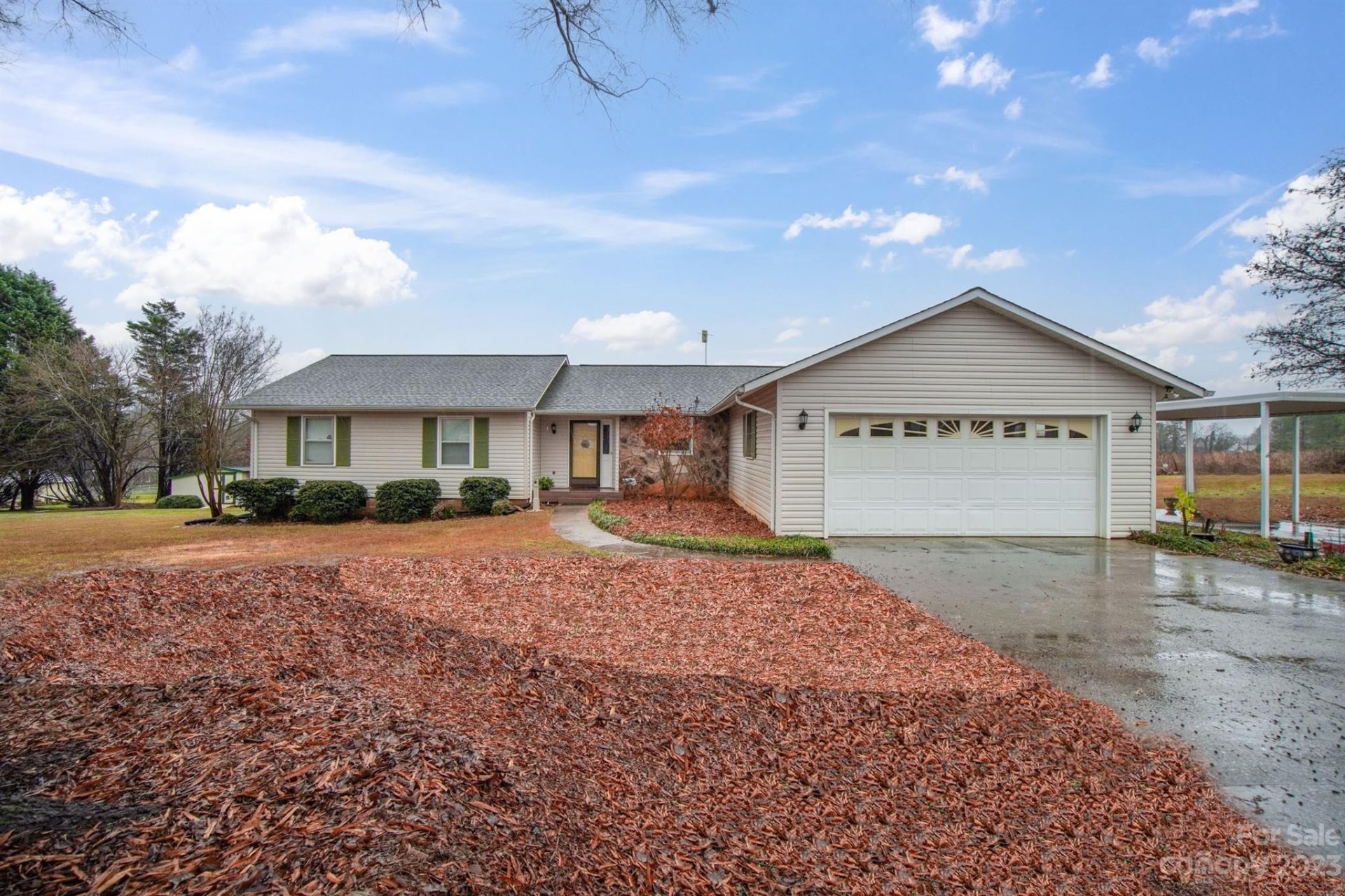 Property image 1 at 5067 Forest Ridge Drive, Hickory, NC 28602