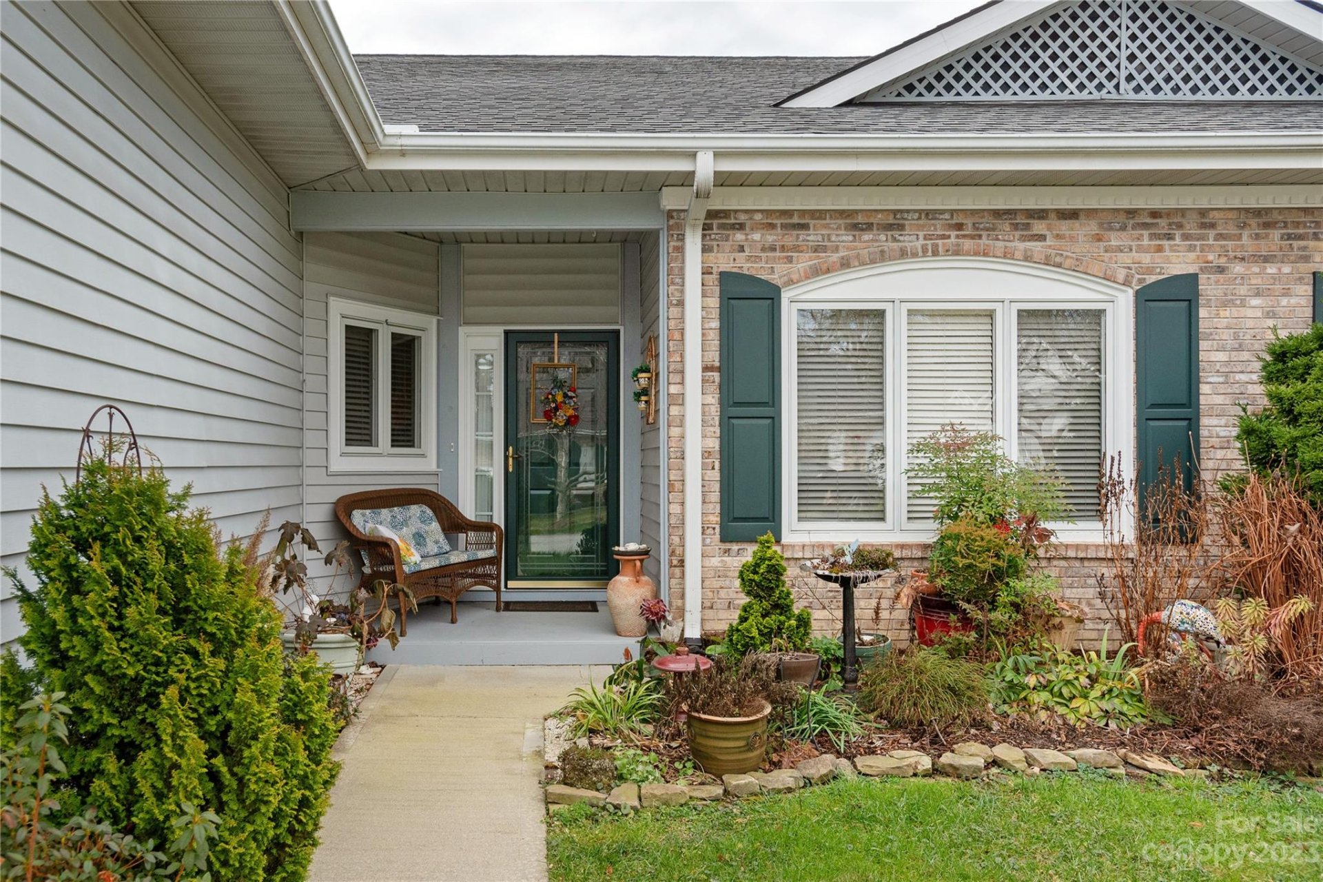 8 Country Meadows Lane