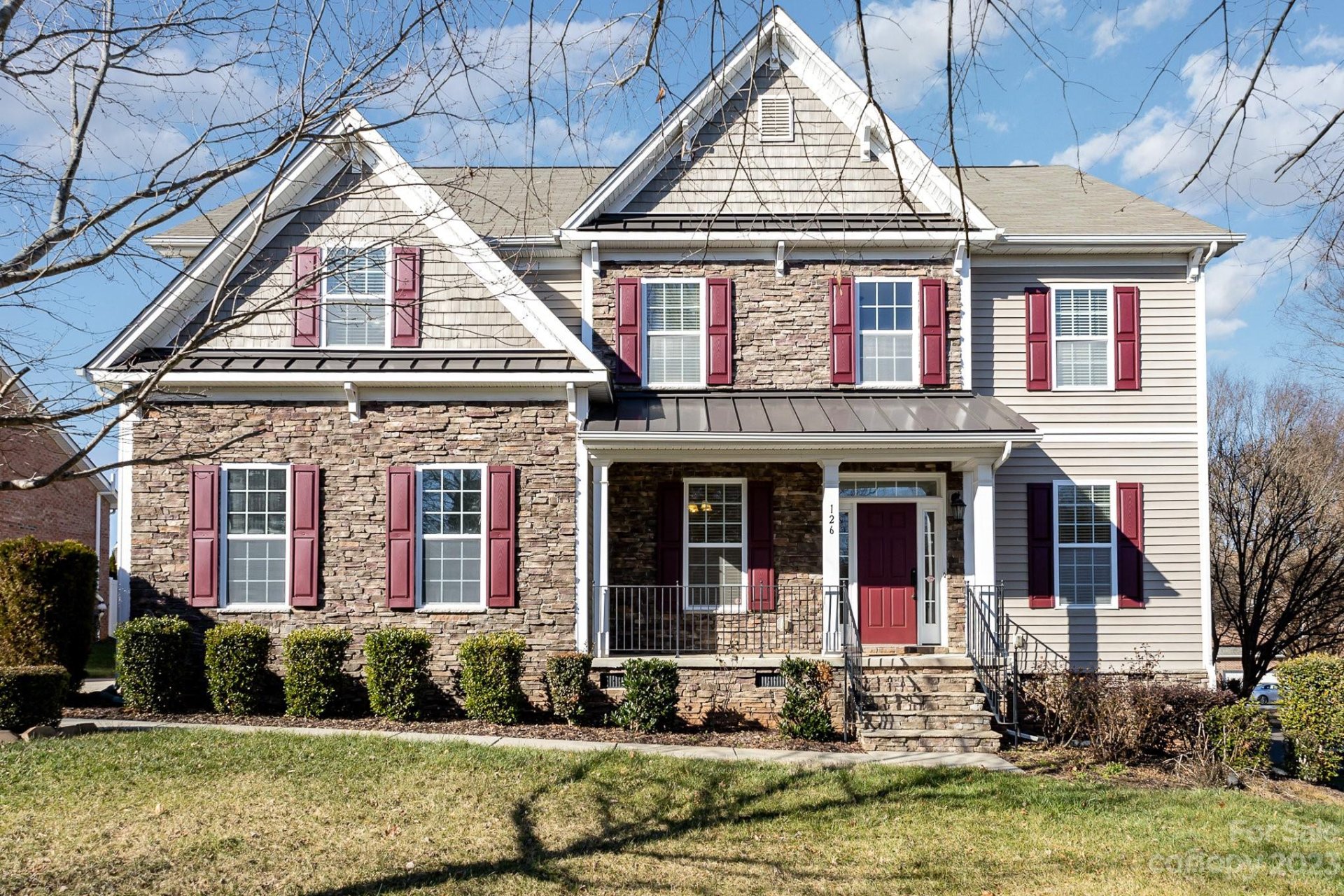 126 W Warfield Drive