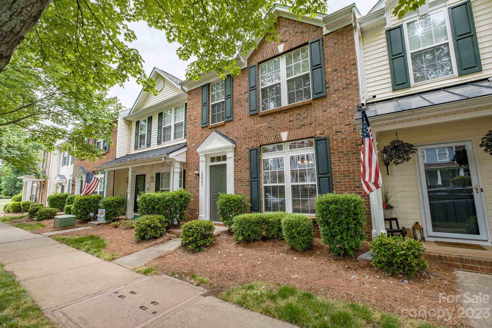 Property image 1 at 18943 Coachmans Trace, Cornelius, NC 28031