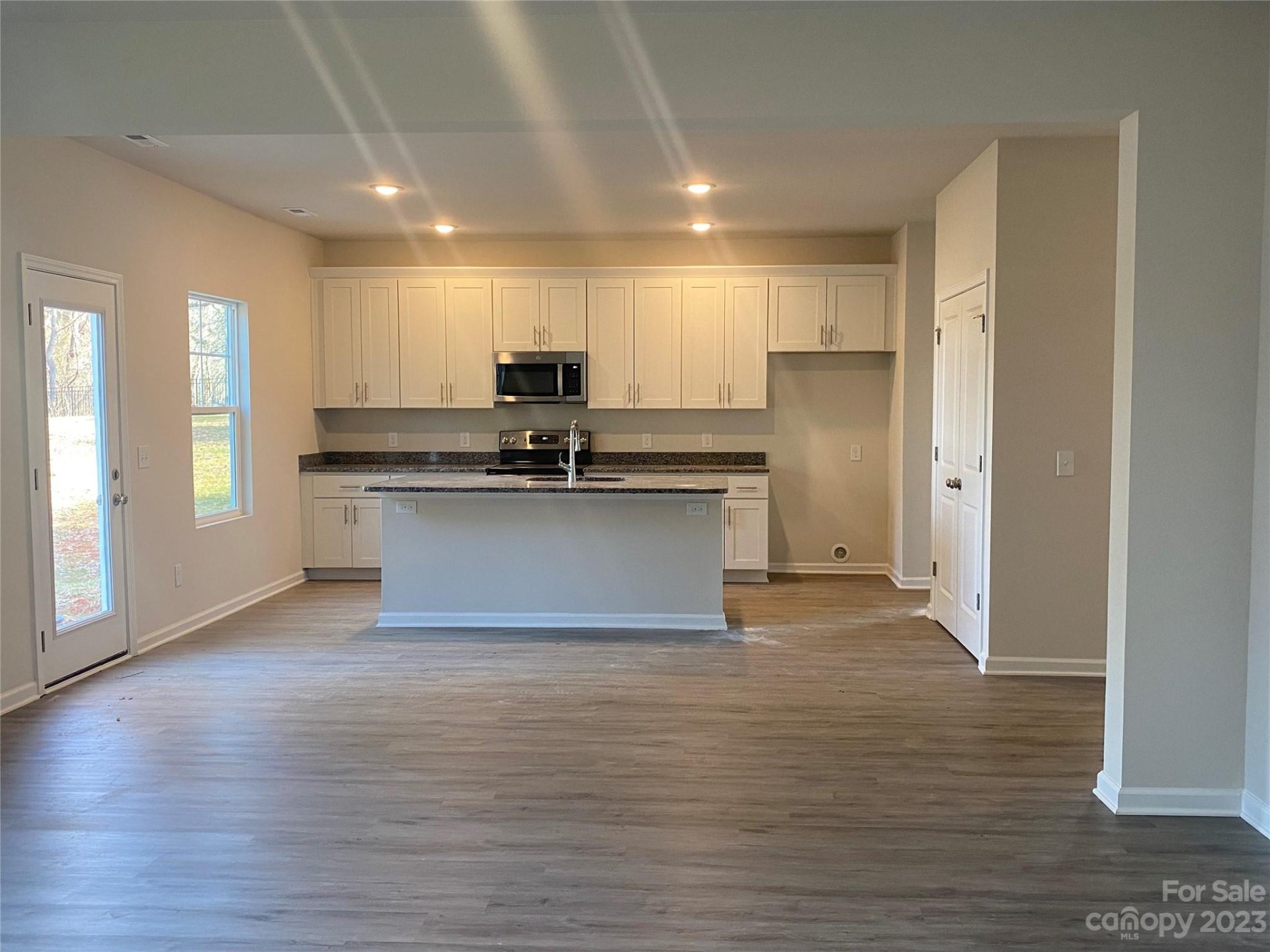 Property image 4 at 136 Harbor Pine Road, Mooresville, NC 28117