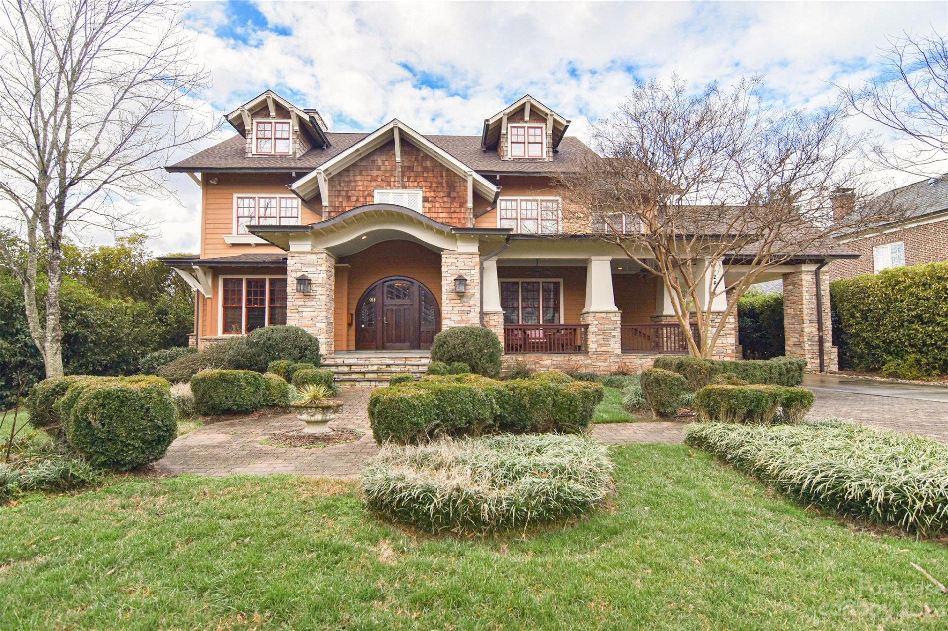 Property image 1 at 2418 Overhill Road, Charlotte, NC 28211