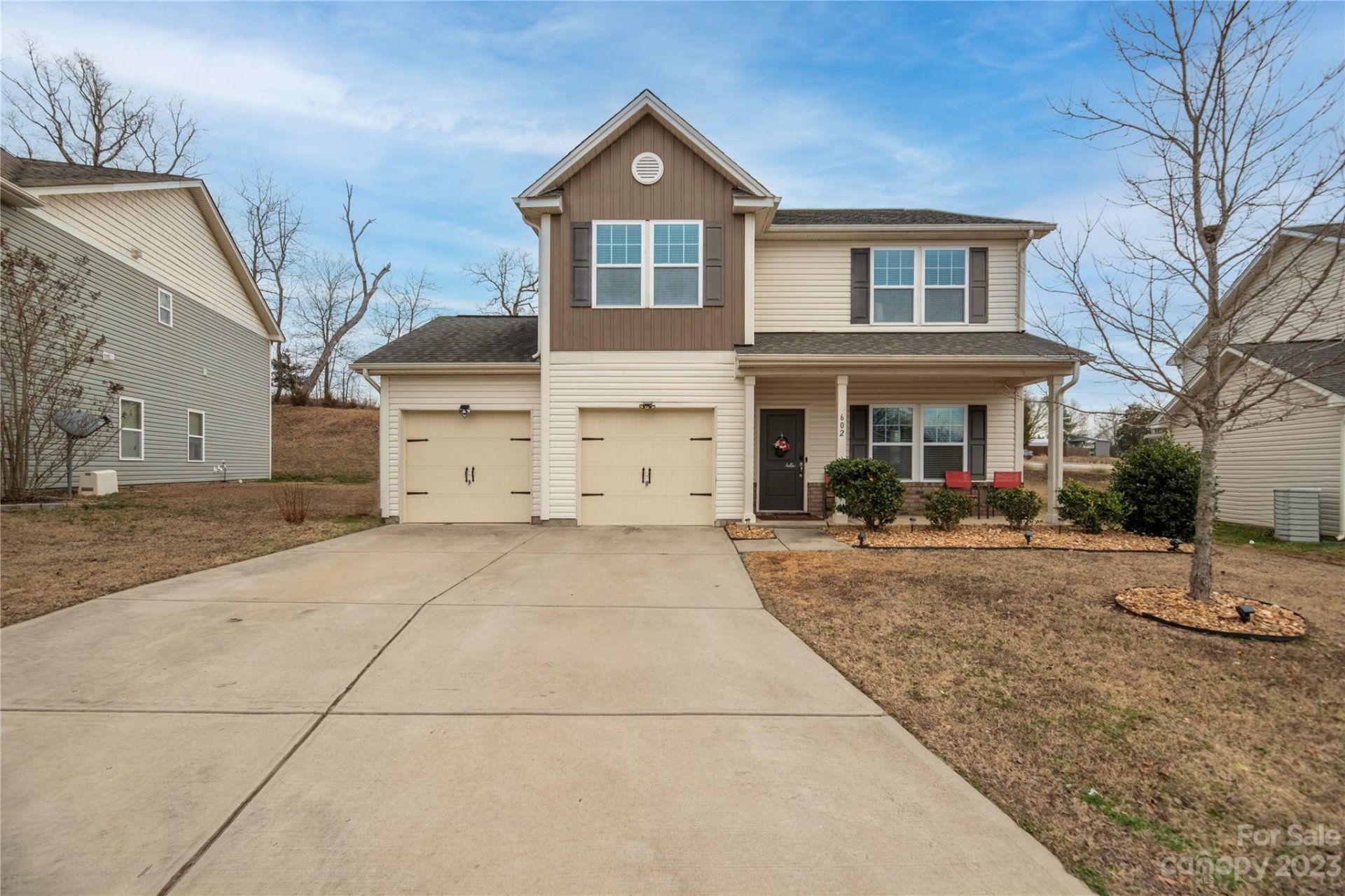 602 Sawtooth Oak Drive