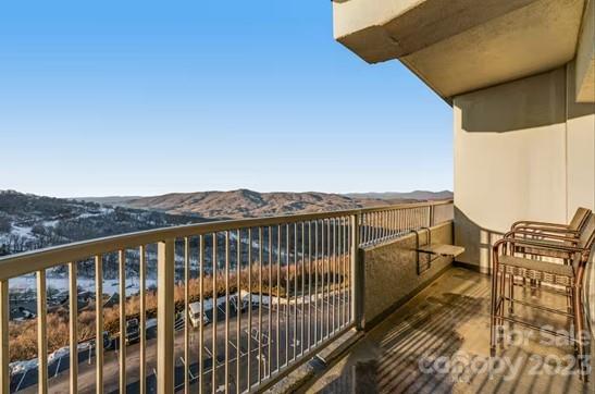 Property image 5 at 303 Sugar Top Drive, Sugar Mountain, NC 28604
