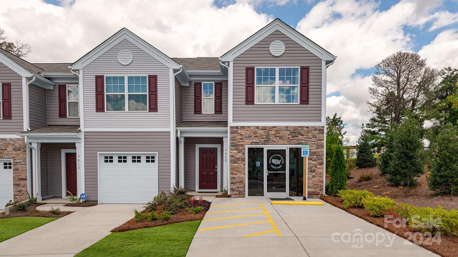 Property image 1 at 7008 North Mills Road, Charlotte, NC 28216