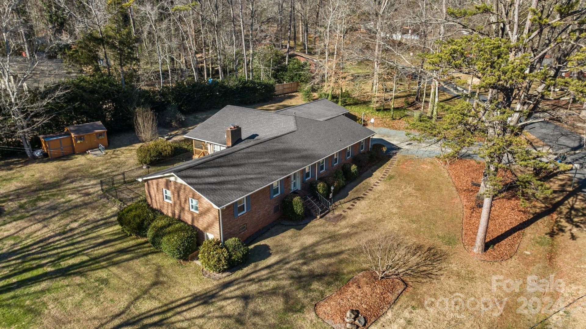 Property image 1 at 7001 Linda Lake Drive, Charlotte, NC 28215