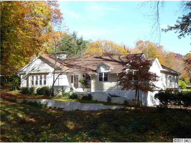 1209 Valley Stream Road