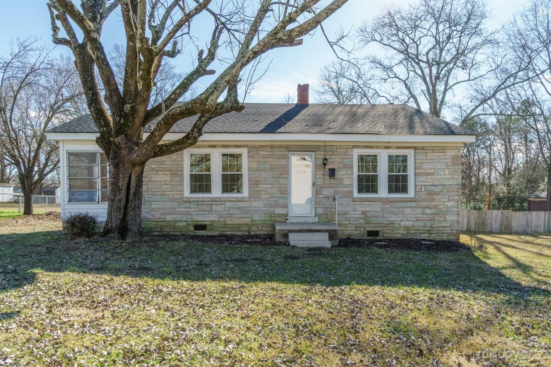 1010 Michigan Street