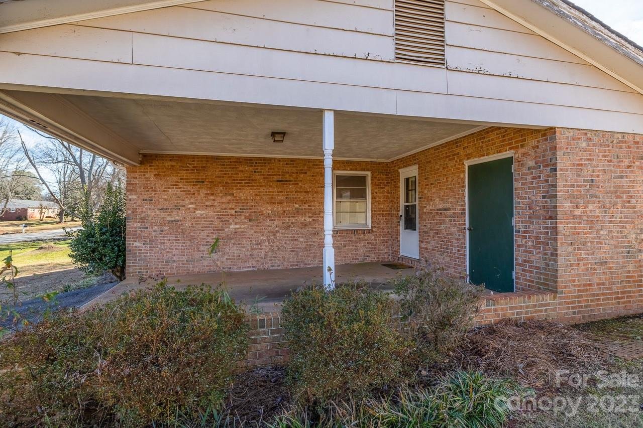 Property image 3 at 2008 Evergreen Drive, Boiling Springs, SC 29316