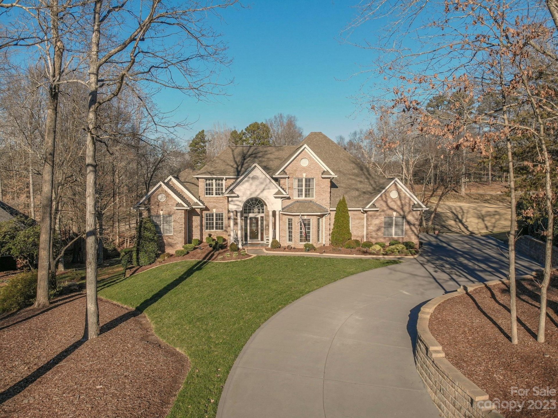 Property image 1 at 810 Scotty Court, Cramerton, NC 28032