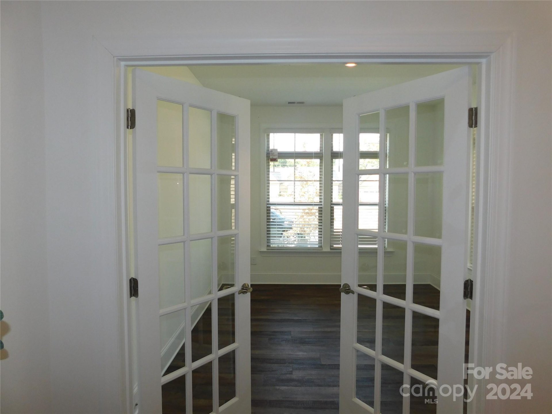 Property image 5 at 602 Piazza Place, Cramerton, NC 28056
