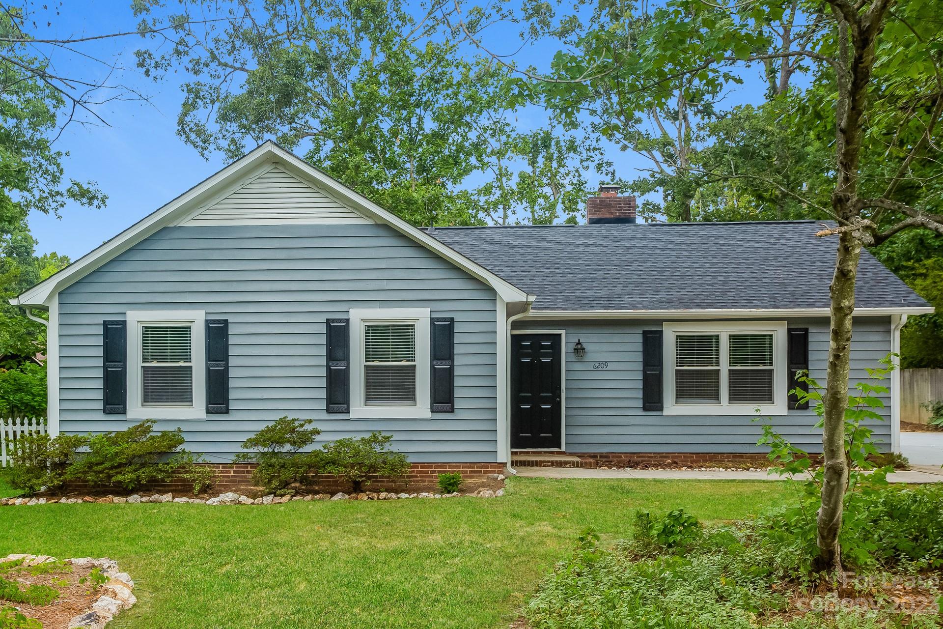 6209 Mapleleaf Drive