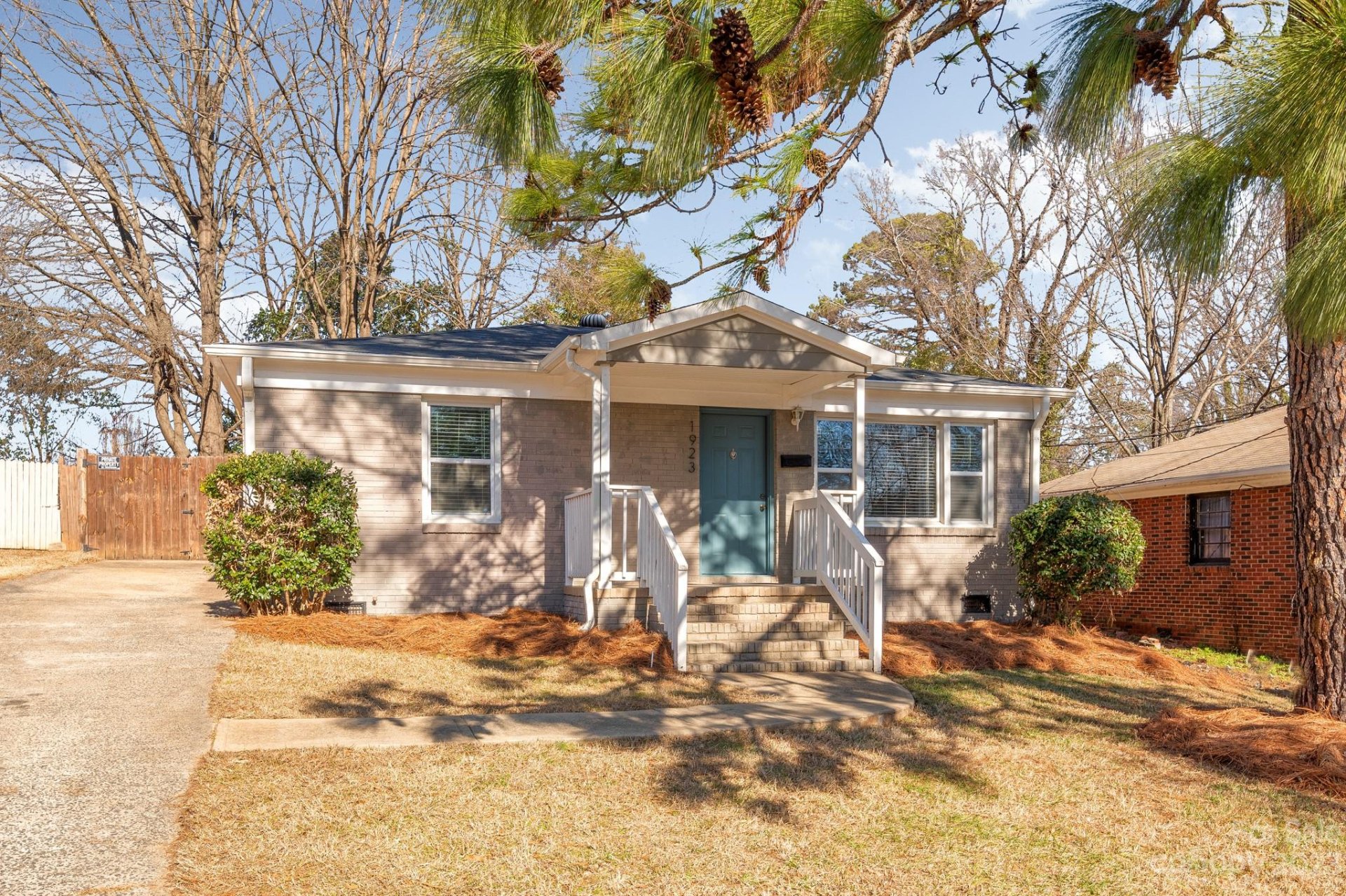 Property image 1 at 1923 Garnette Place, Charlotte, NC 28216