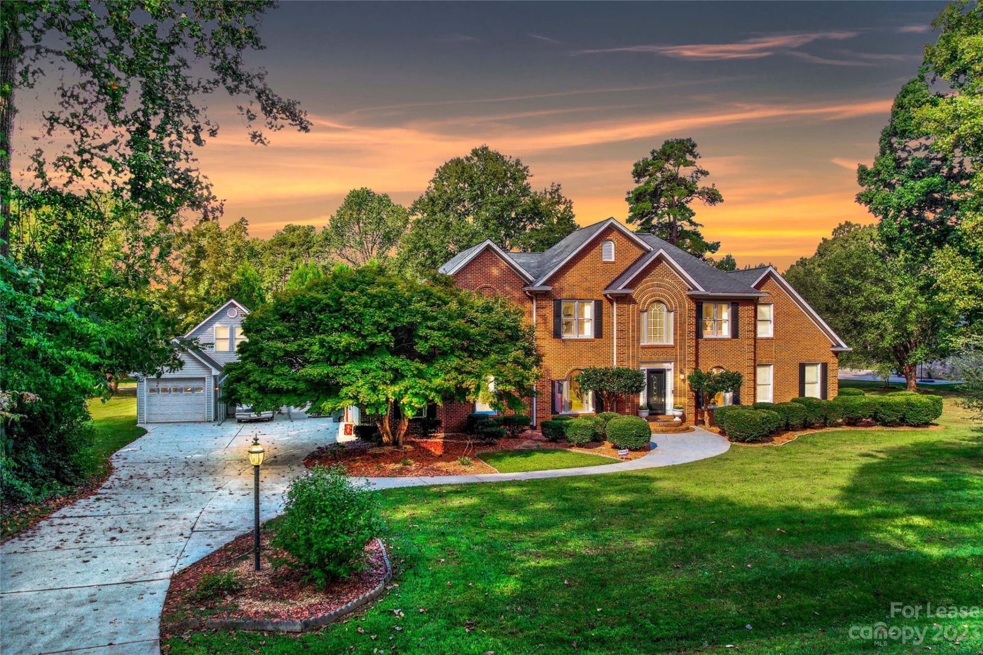 Property image 1 at 157 Lakeshore Drive, Mooresville, NC 28117