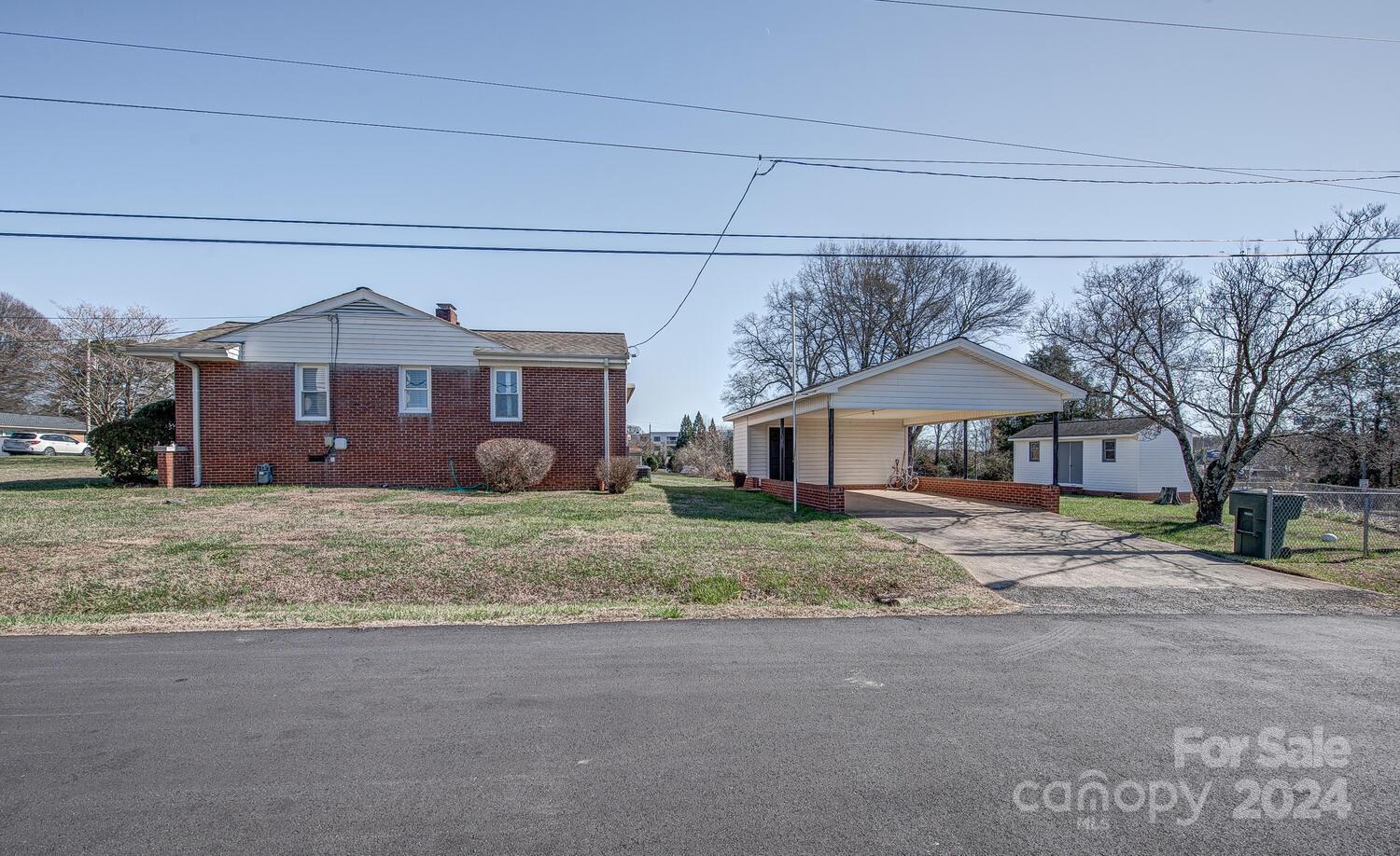 Property image 2 at 1817 Burt Avenue, Gastonia, NC 28054
