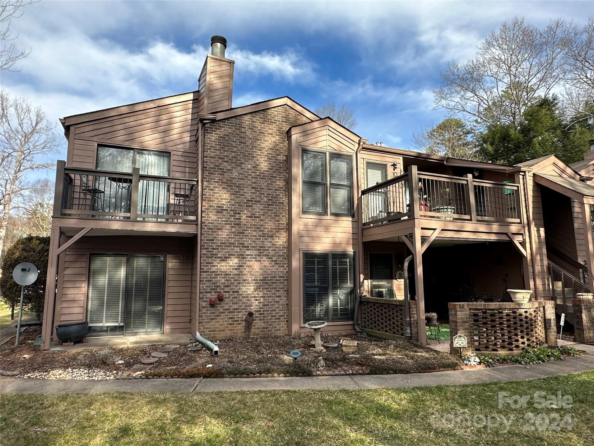 Property image 1 at 5 Ravencroft Lane, Asheville, NC 28803