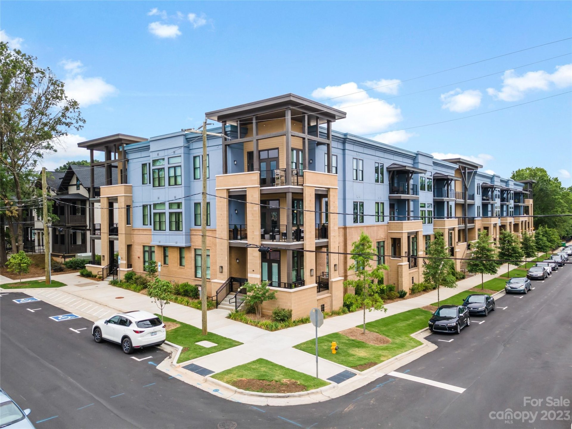 Property image 1 at 2401 Euclid Avenue, Charlotte, NC 28203