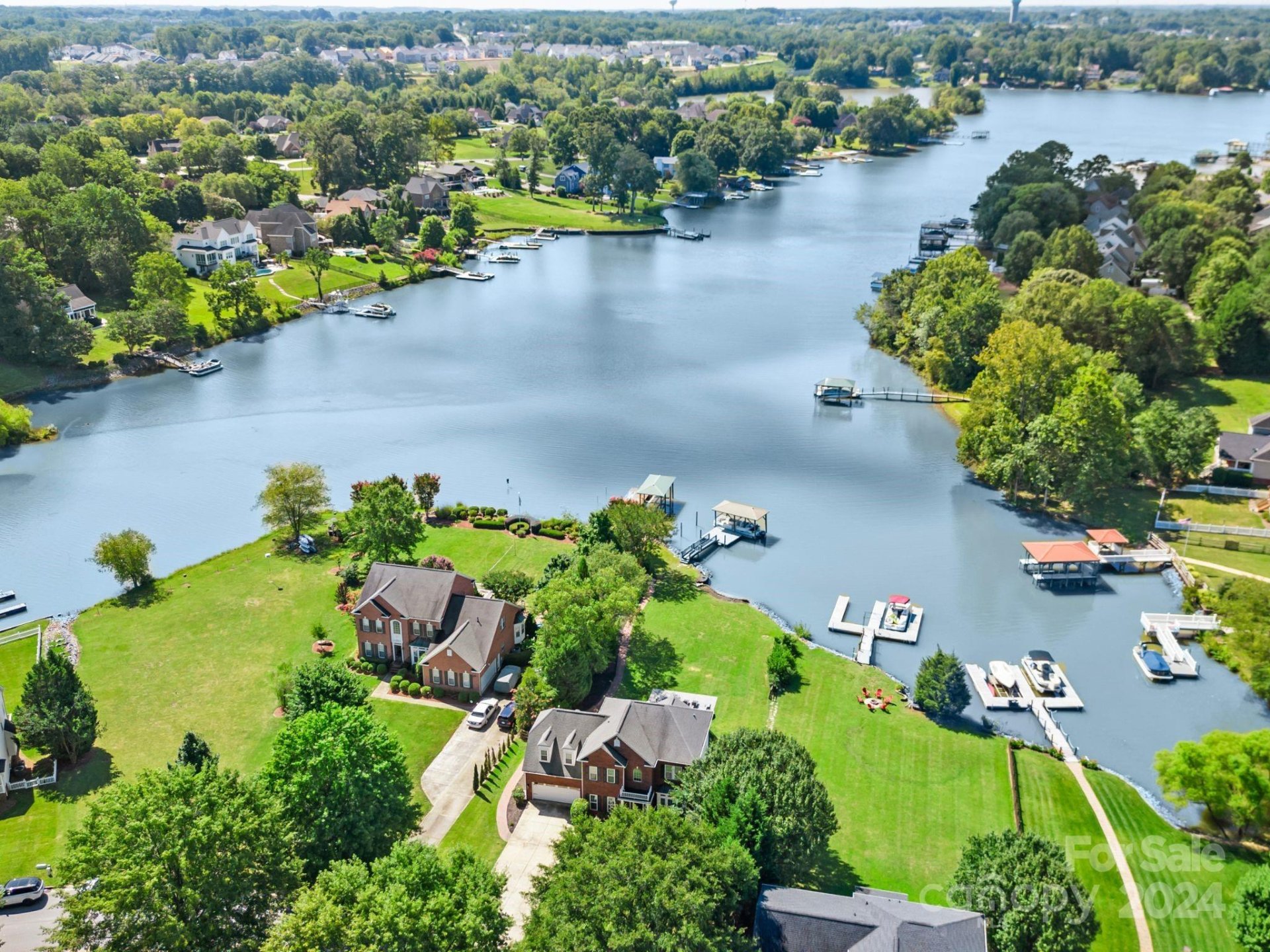 Property image 1 at 260 Chandeleur Drive, Mooresville, NC 28117