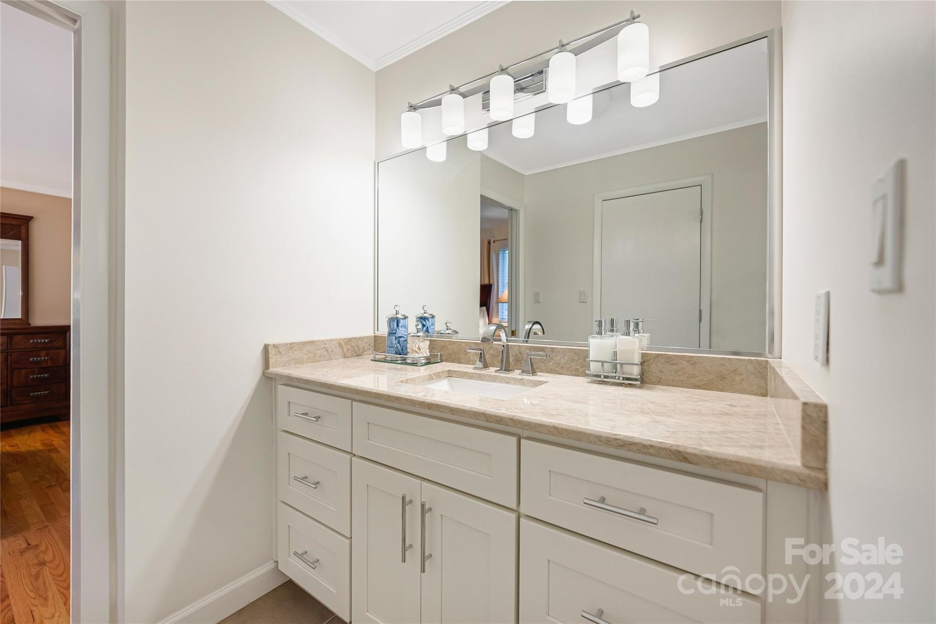 Property image 3 at 101 Woodfield Drive, Asheville, NC 28803