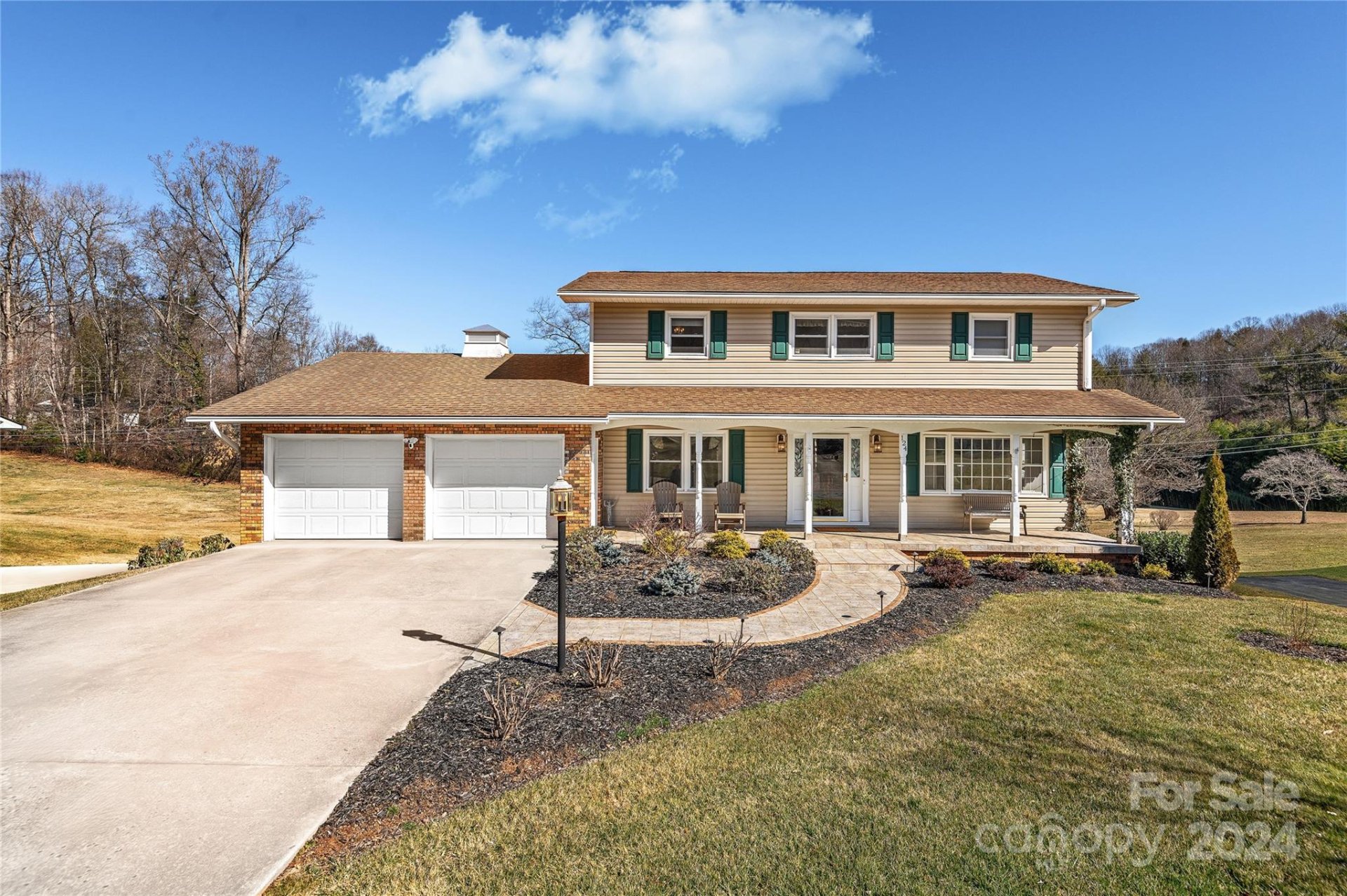 Property image 1 at 124 Glendale Drive, Waynesville, NC 28786