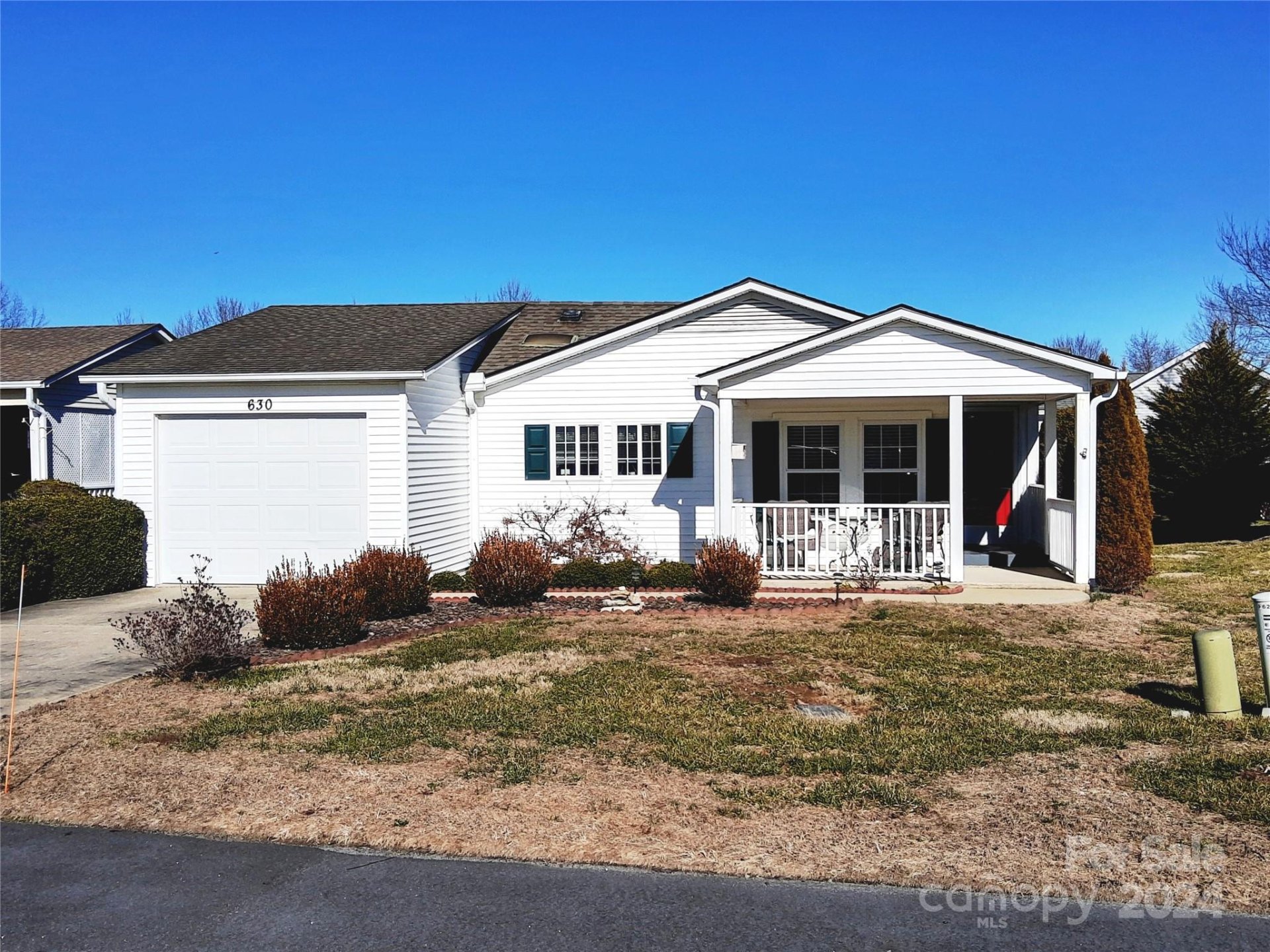 Property image 1 at 630 Paisley Court, Hendersonville, NC 28739