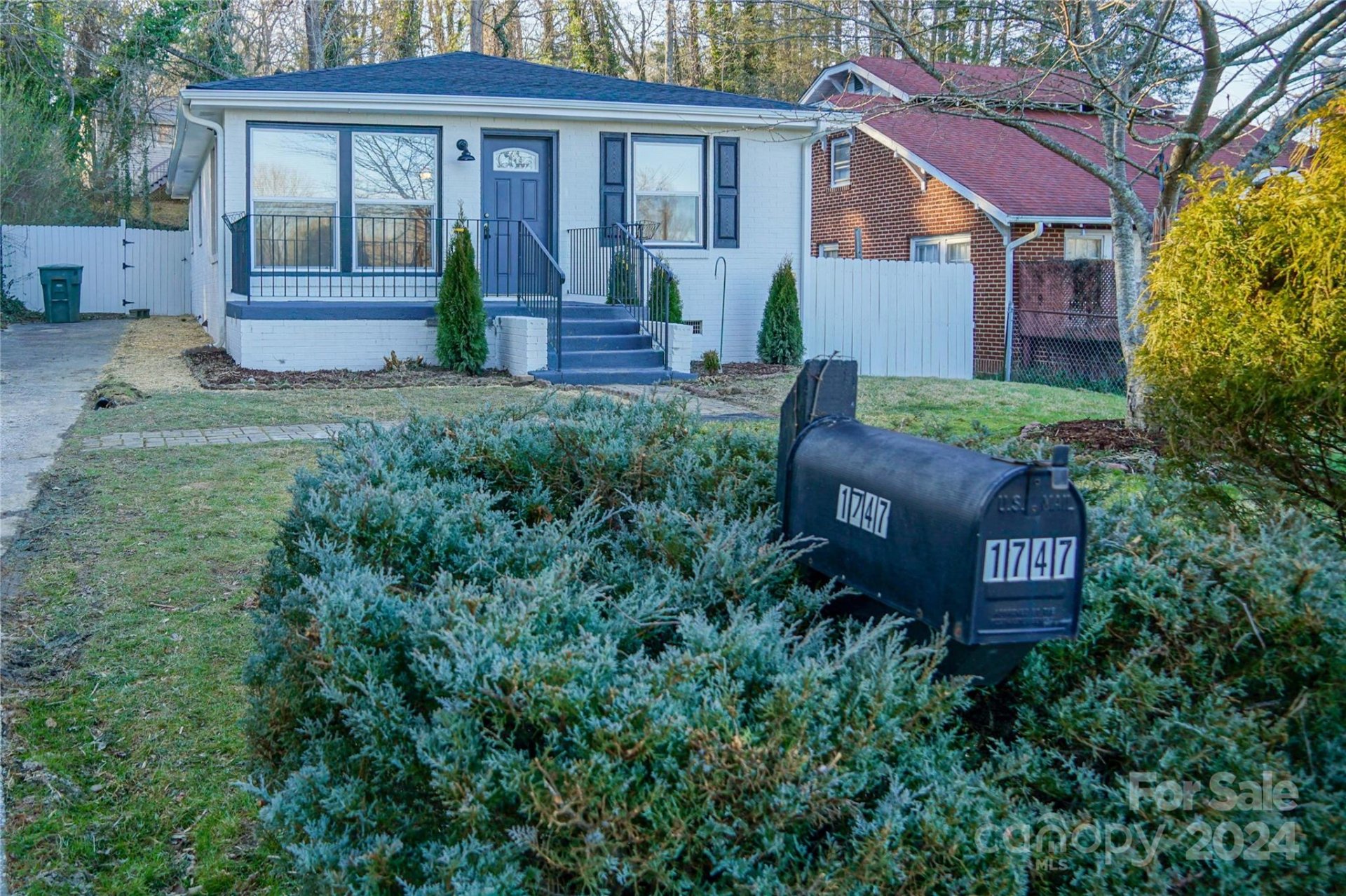 Property image 1 at 1747 Clairmont Drive, Hendersonville, NC 28791