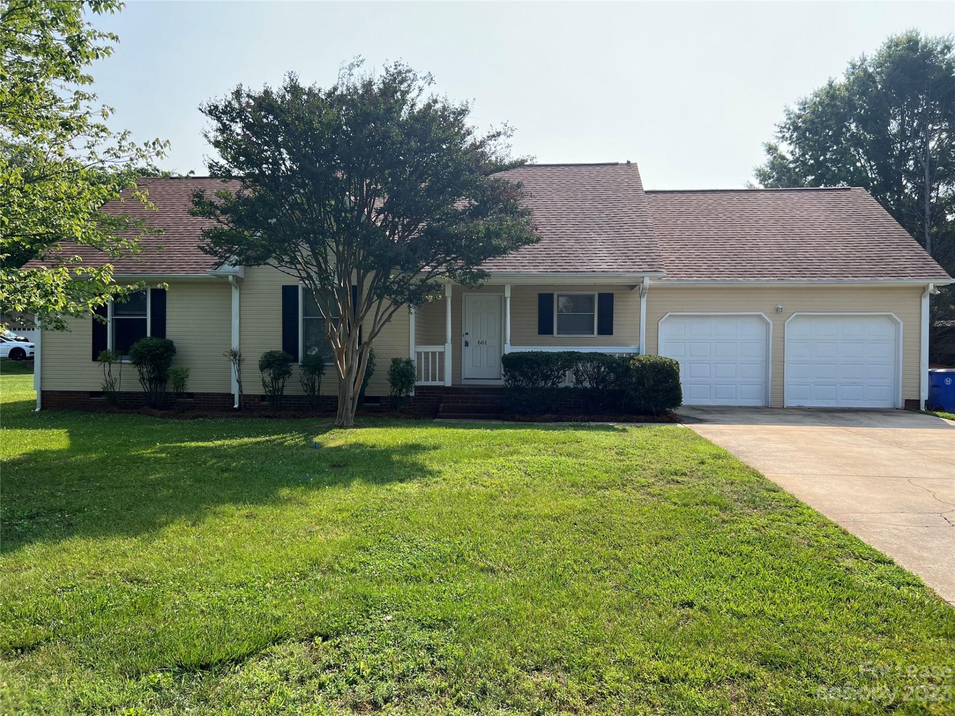 Property image 1 at 661 Emerson Drive, Mooresville, NC 28115