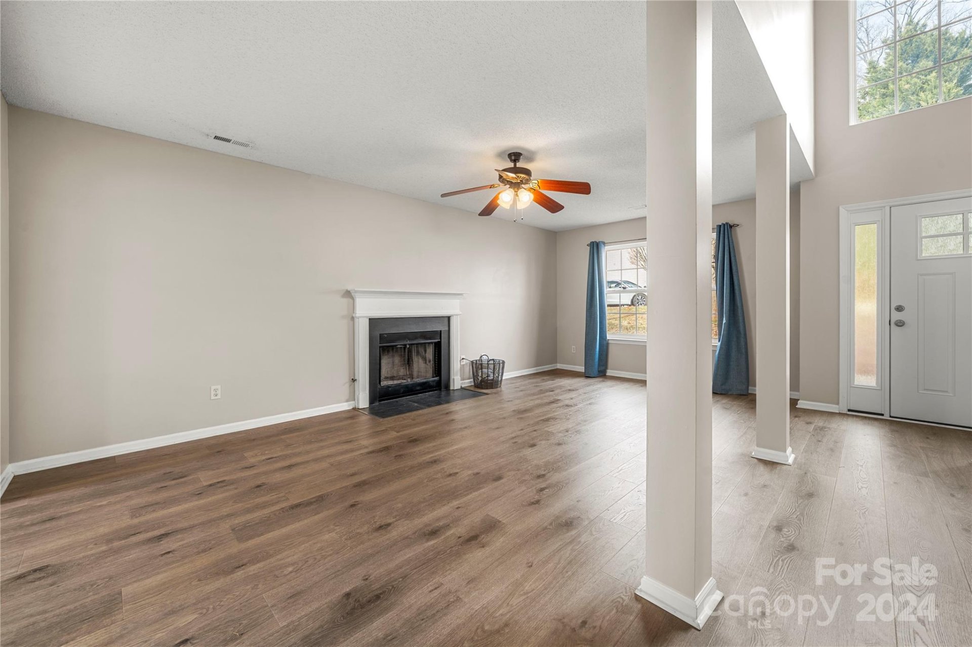 Property image 3 at 1250 Winding Path Road, Lake Wylie, SC 29710