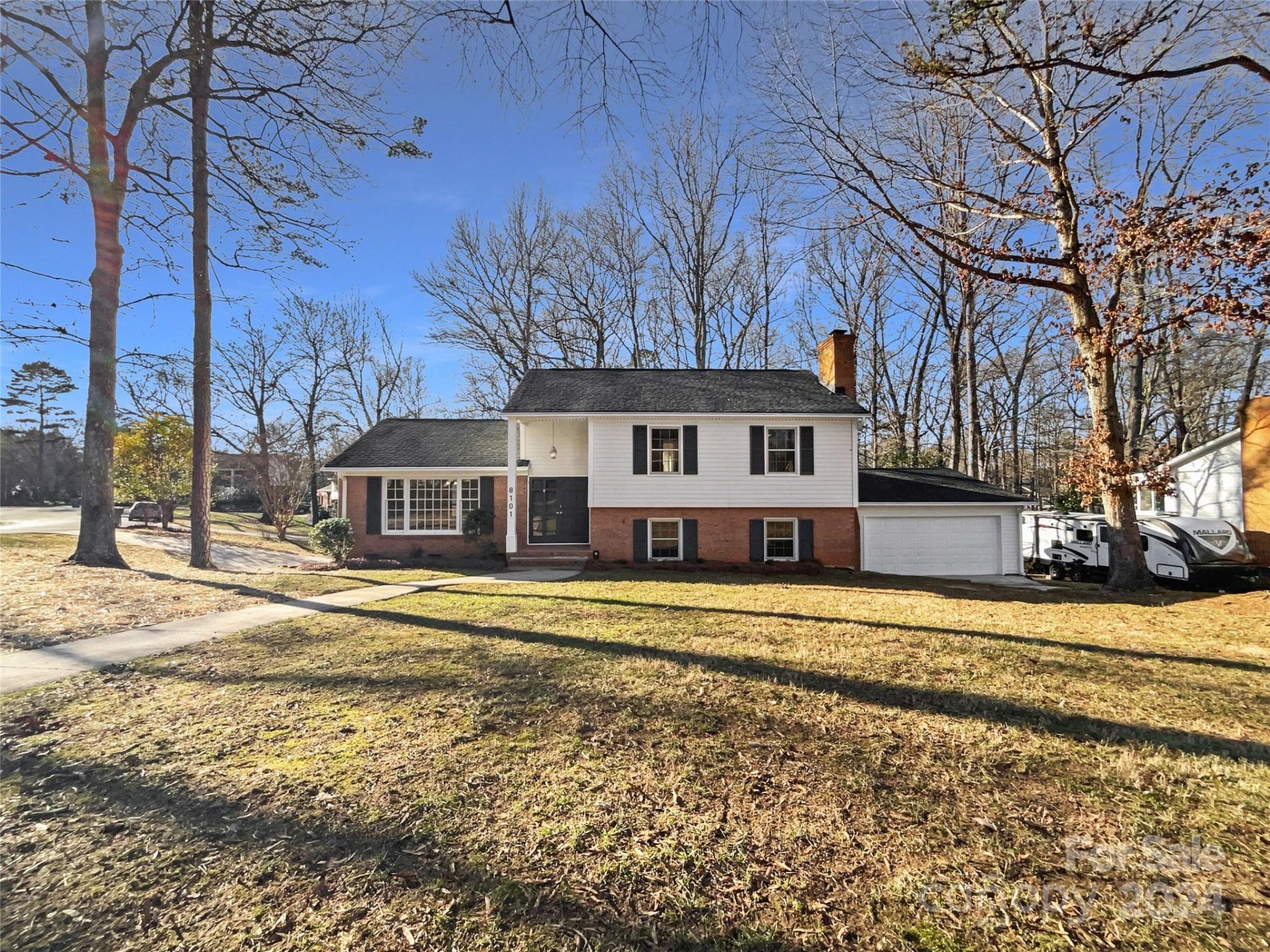 8101 Cliffside Drive