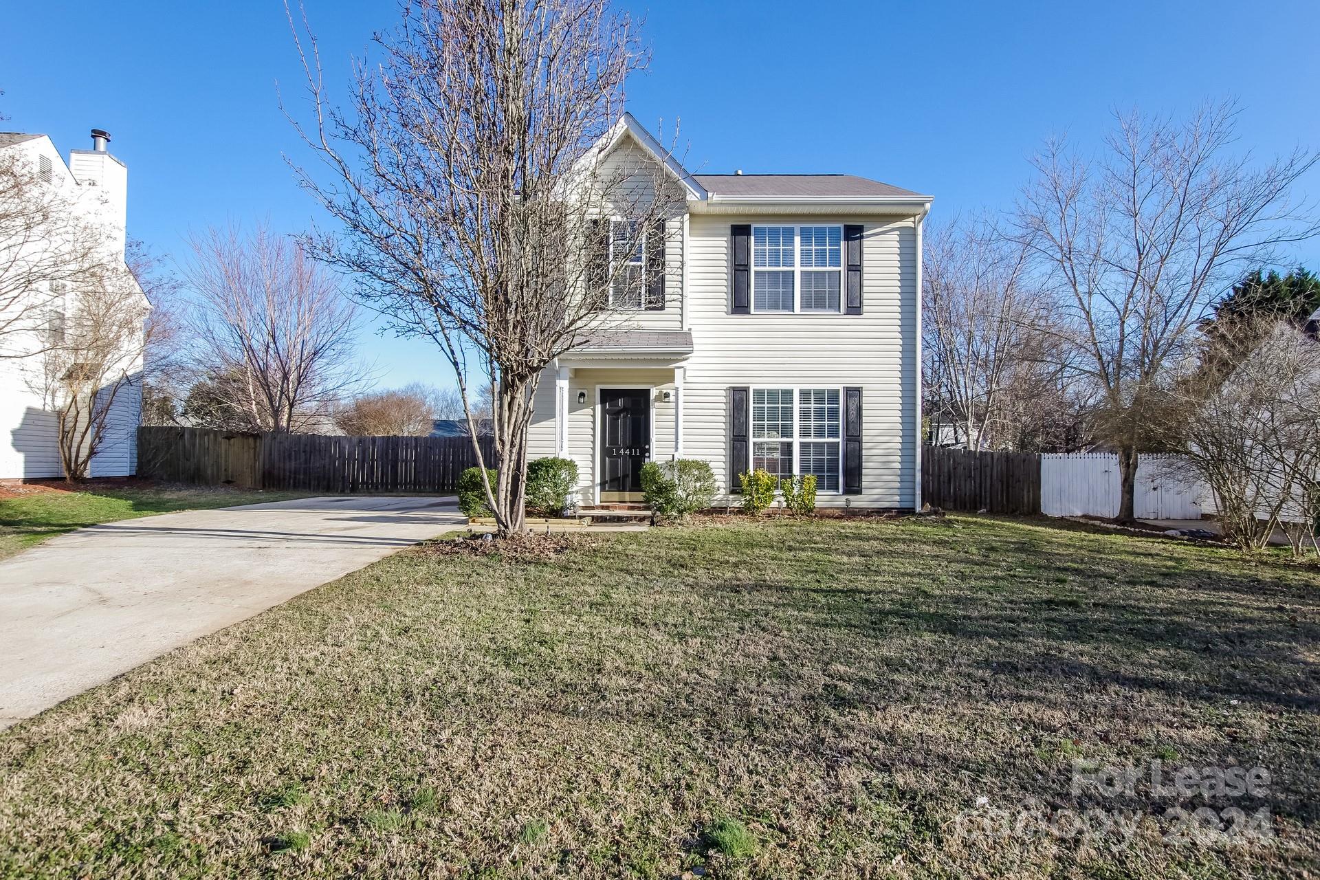 Property image 1 at 14411 Southbridge Forest Drive, Charlotte, NC 28273