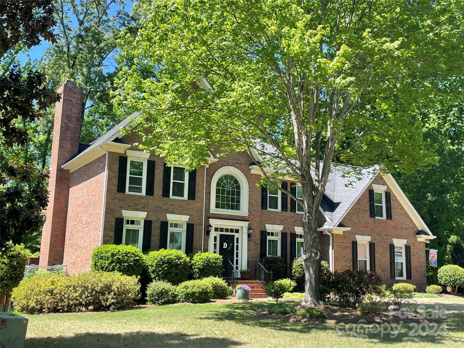 2825 Hampton Glen Court