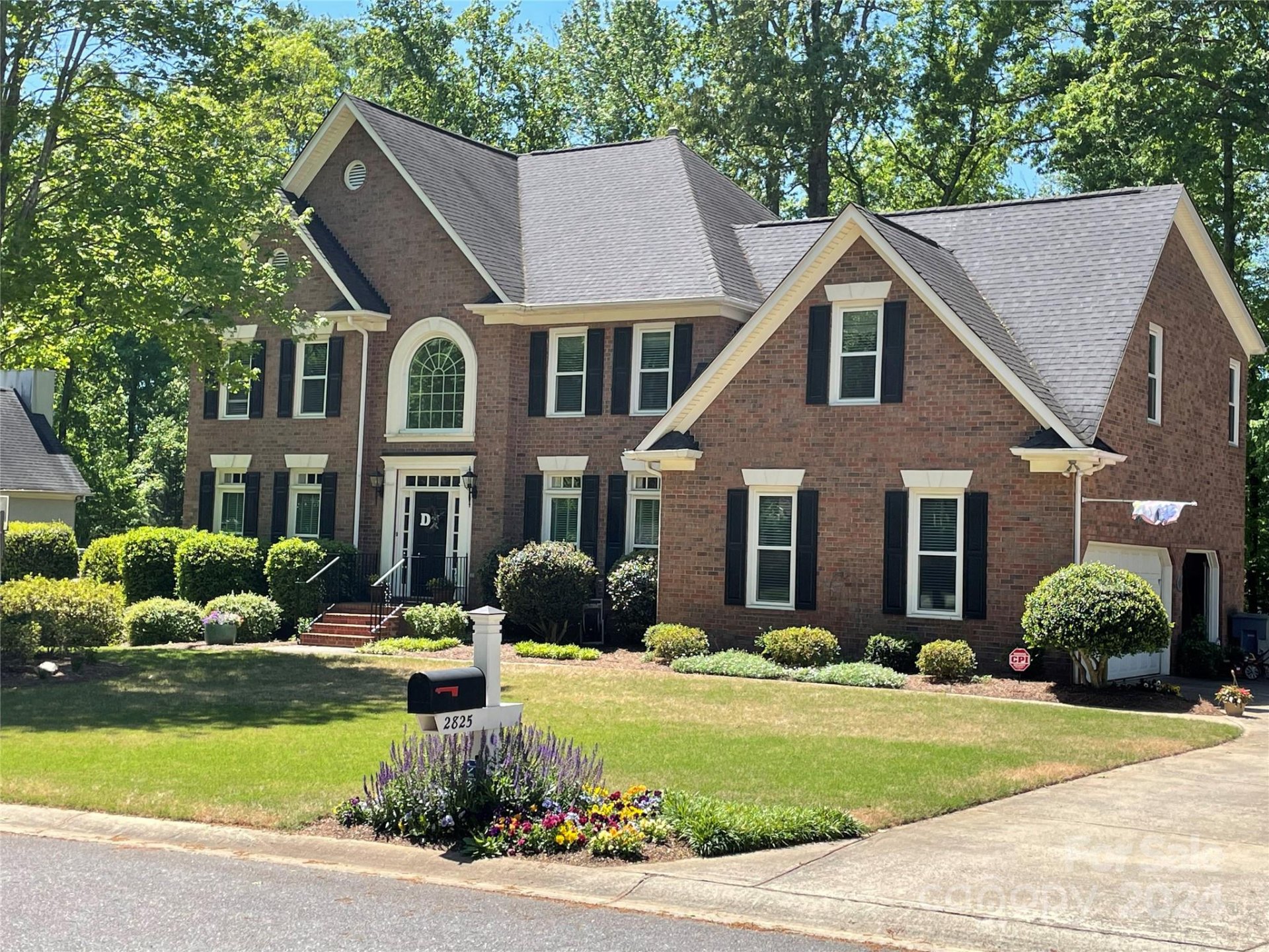 Property image 2 at 2825 Hampton Glen Court, Matthews, NC 28105