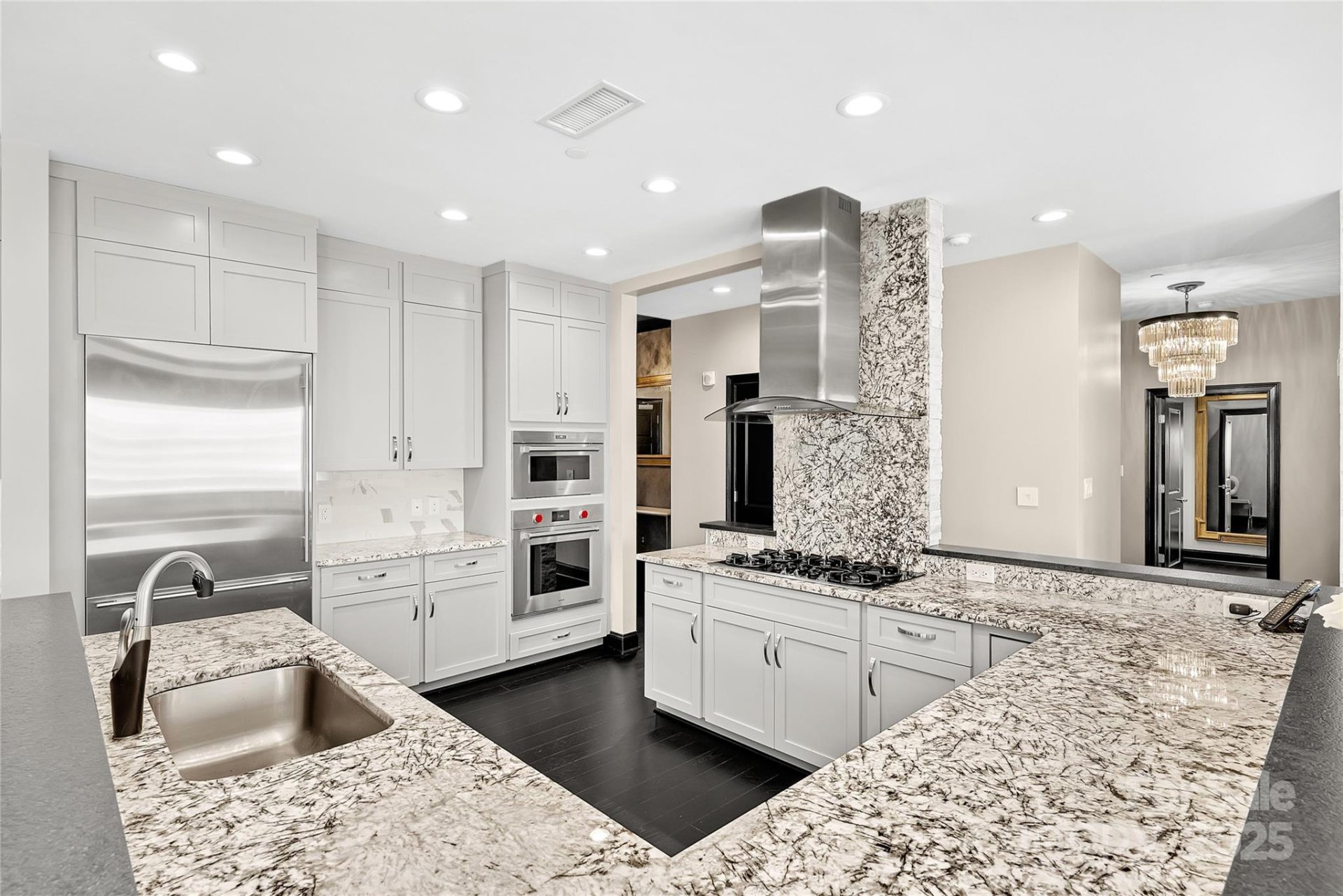 Property image 5 at 435 S Tryon Street, Charlotte, NC 28202