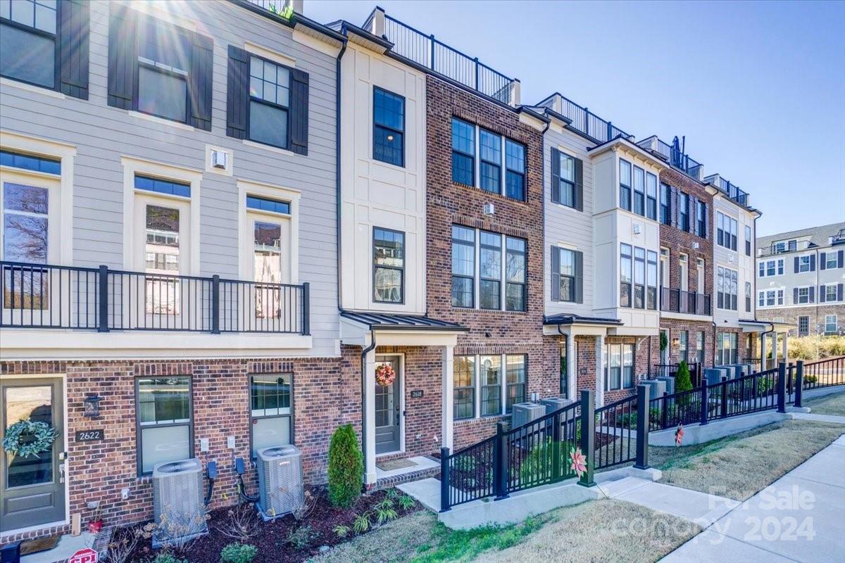 Property image 1 at 2618 Kenmore Avenue, Charlotte, NC 28204