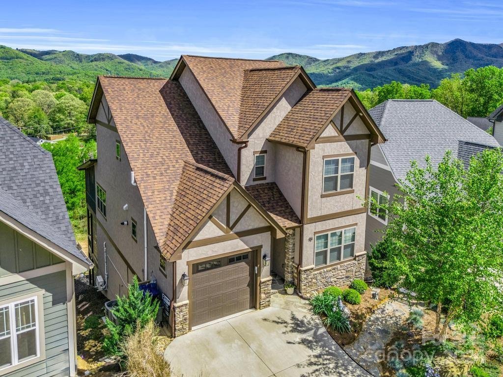 Property image 1 at 110 Chepstow Place, Black Mountain, NC 28711