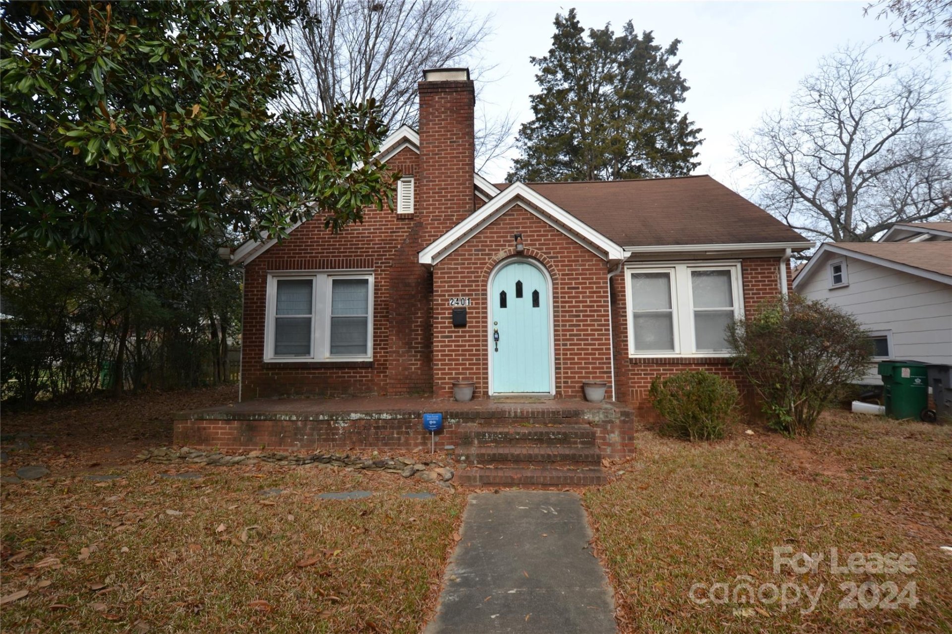 Property image 1 at 2401 Commonwealth Avenue, Charlotte, NC 28205