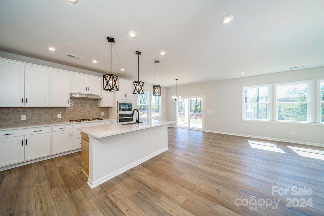 Property image 1 at 8137 Franklin Trail Street, Mint Hill, NC 28227