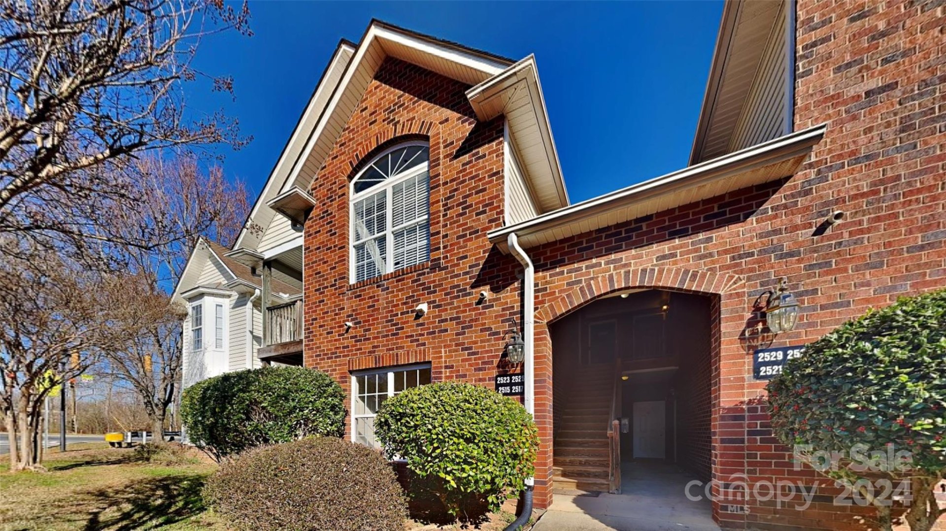 Property image 1 at 2525 Carya Pond Lane, Charlotte, NC 28212