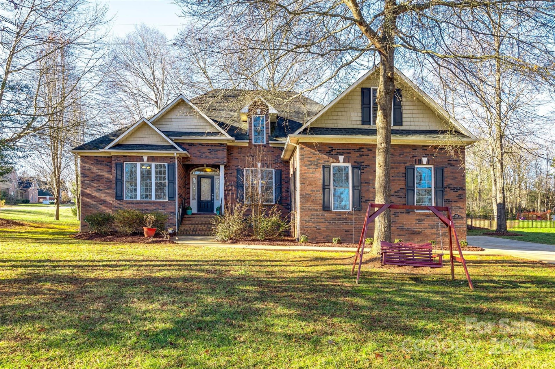 713 Park Trail Lane