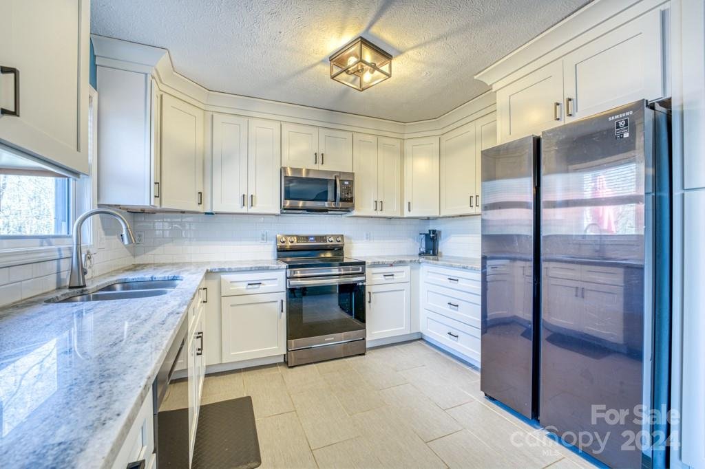 Property image 4 at 109 Hunters View Drive, Mills River, NC 28759
