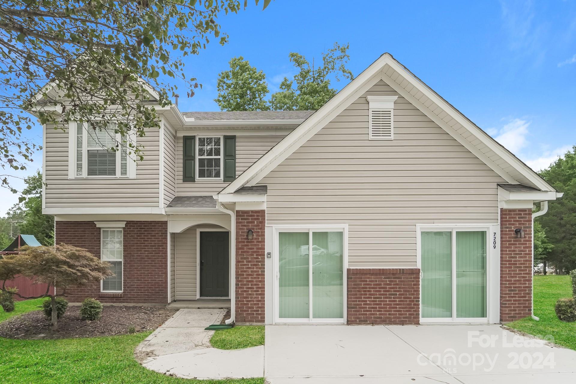 Property image 1 at 7209 Emden Court, Charlotte, NC 28213
