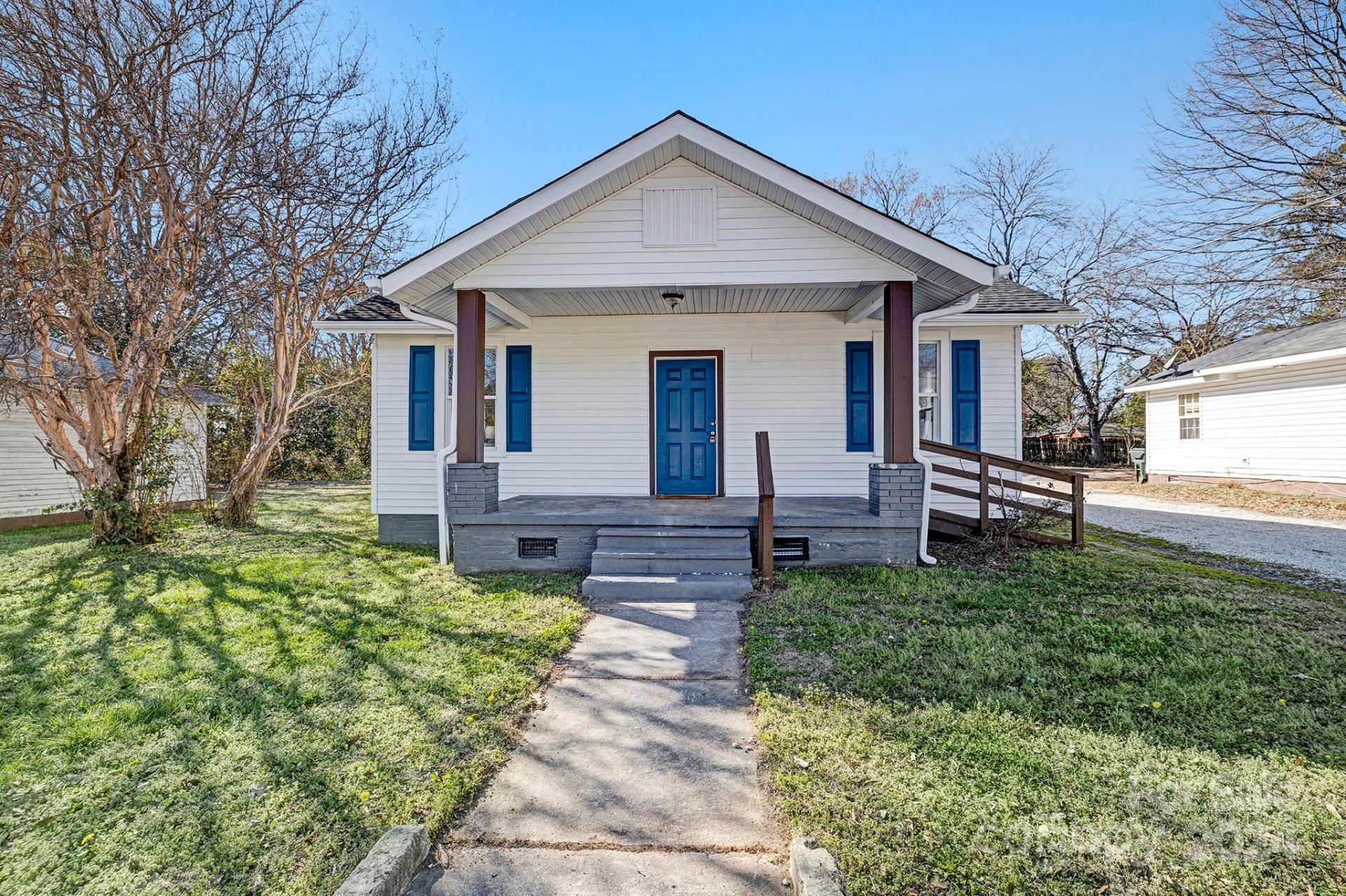 Property image 1 at 105 S Elm Street, Gastonia, NC 28052