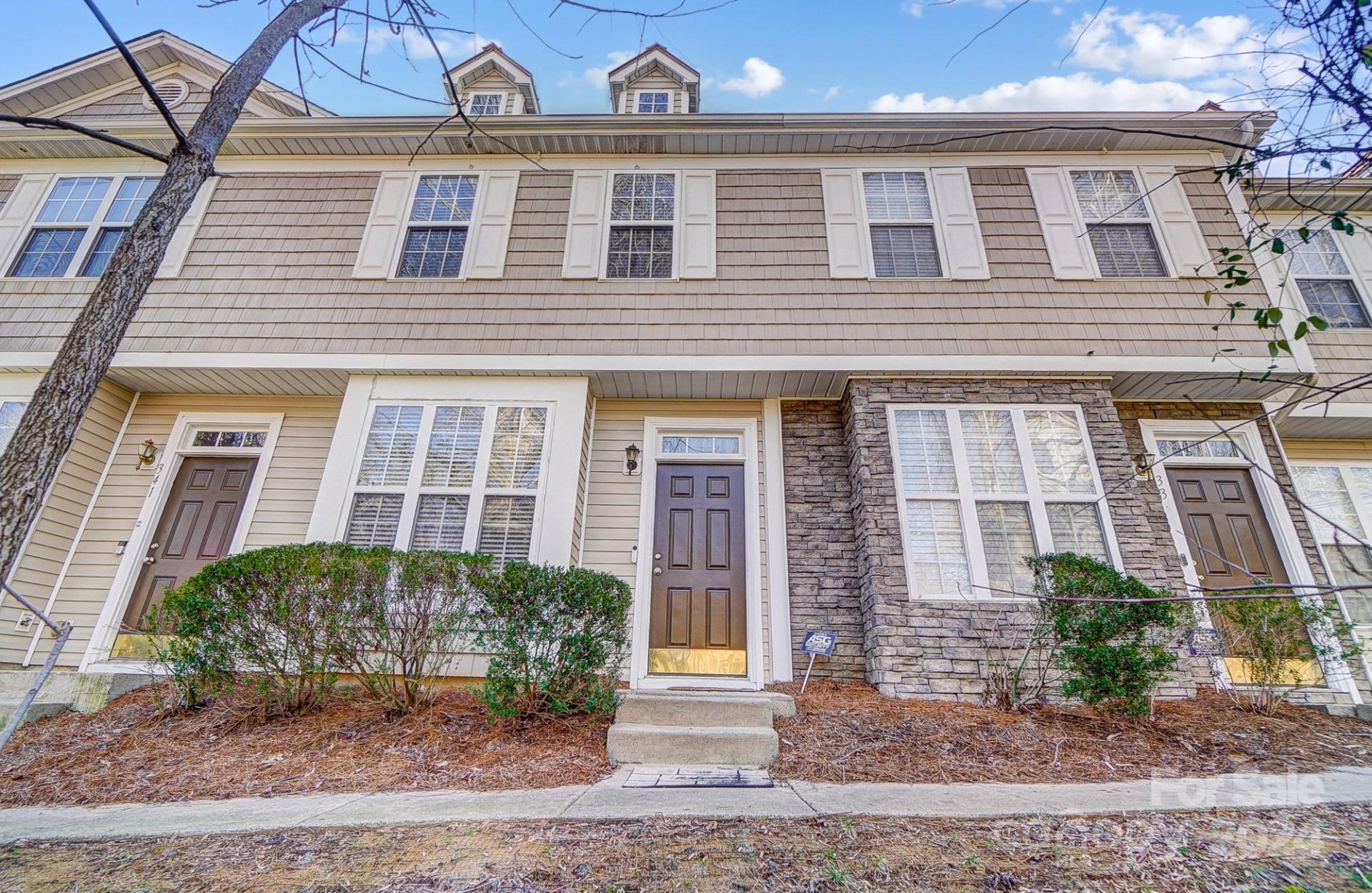 Property image 1 at 337 Alabarda Lane, Charlotte, NC 28273