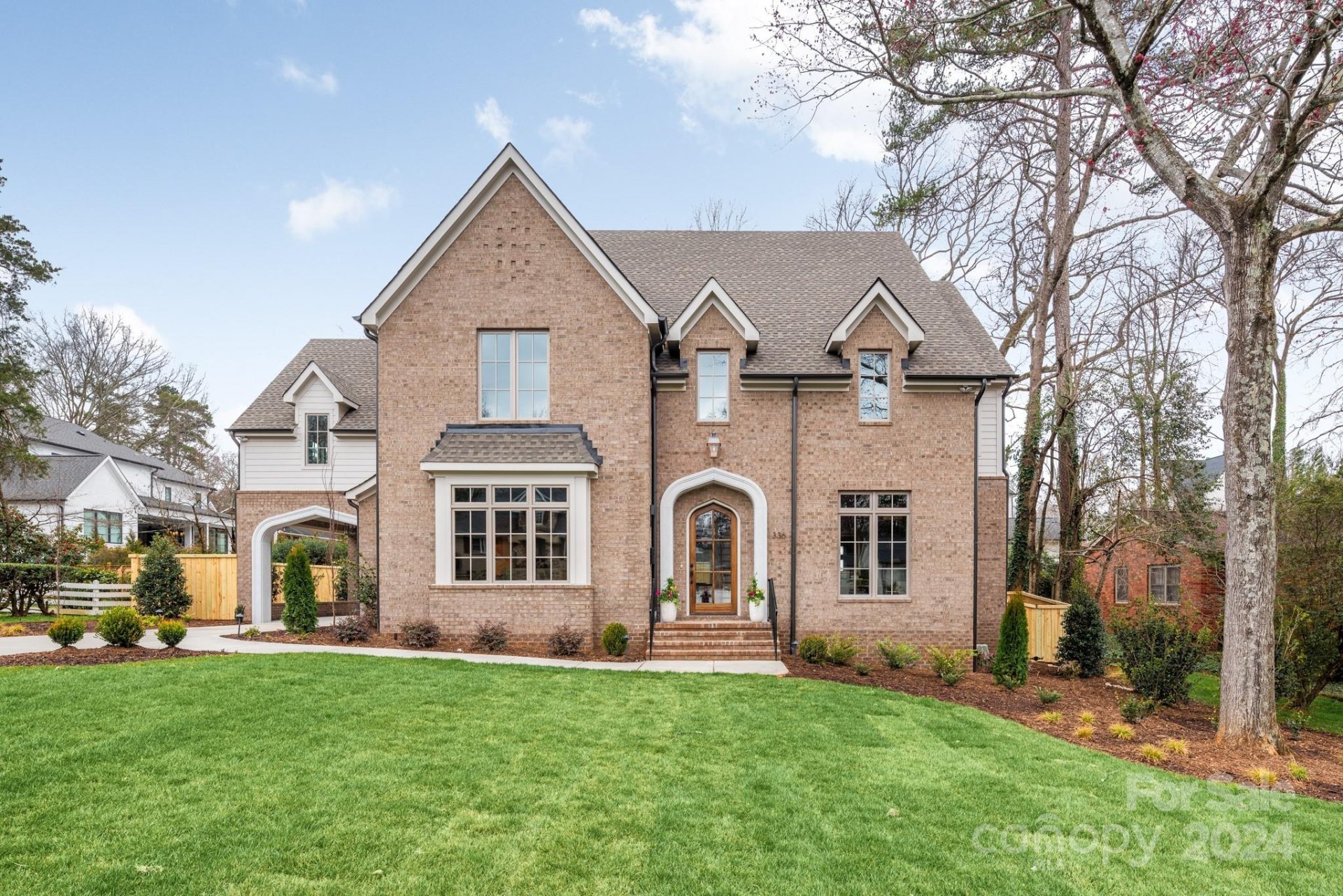 Property image 1 at 336 Anthony Circle, Charlotte, NC 28211